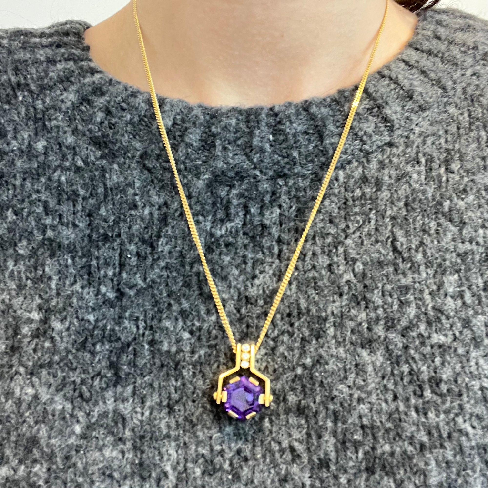 'Cavelti' 18k Gold Amethyst and Diamond Necklace | 8.00ct | 0.09ct | 20