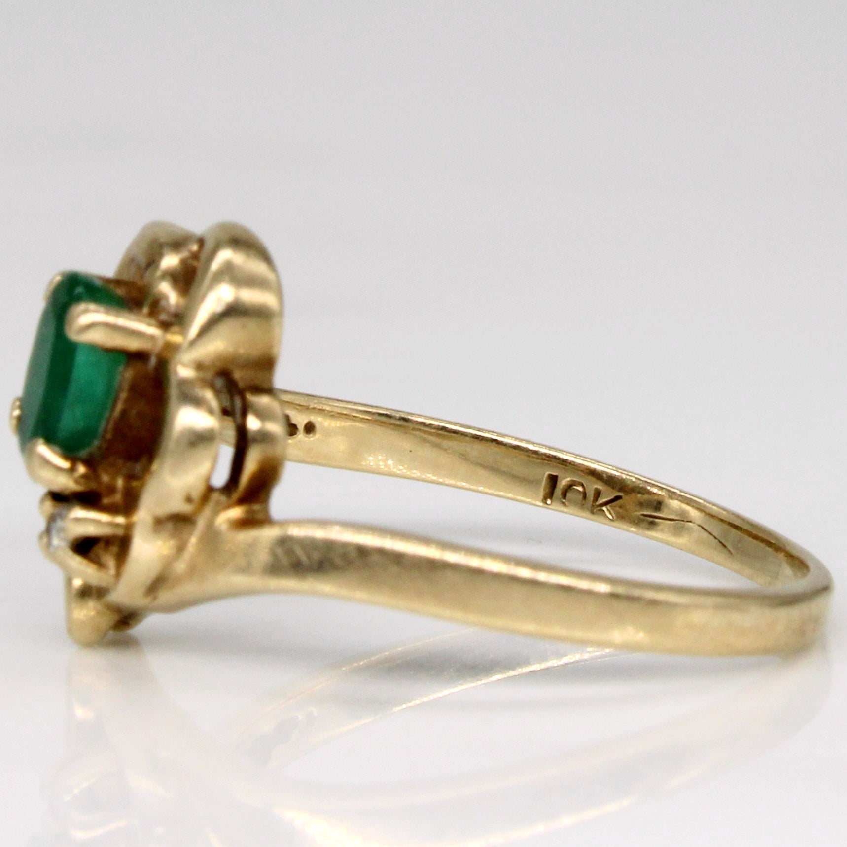 Emerald & Diamond Ring | 0.17ct, 0.01ct | SZ 4 |
