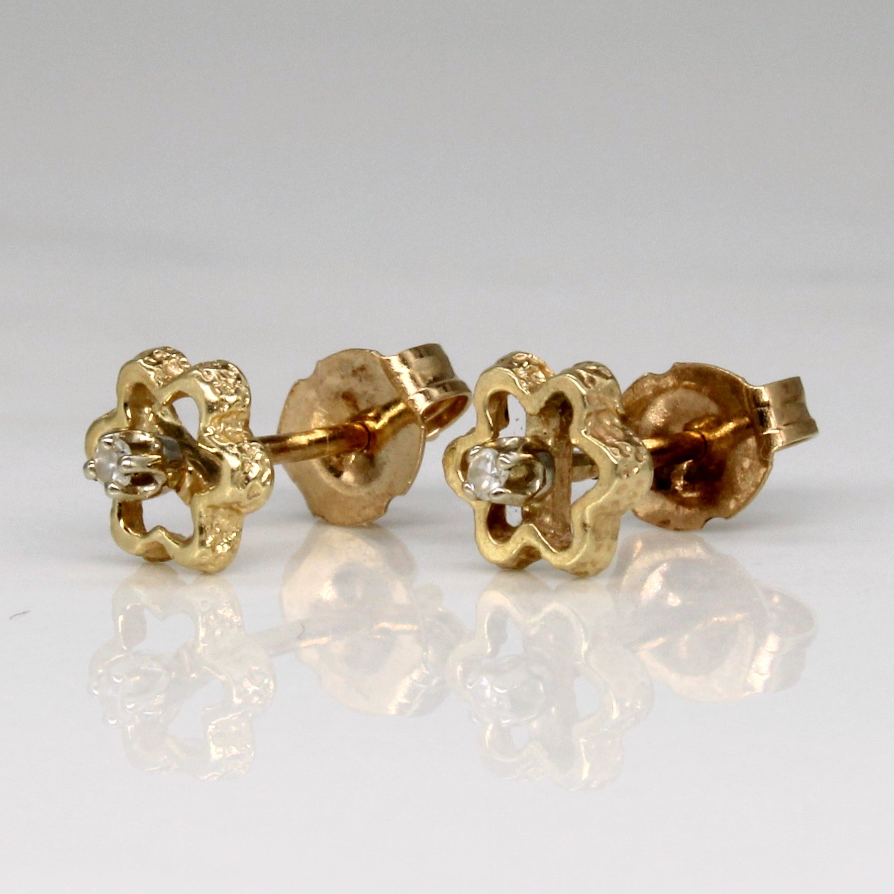 Diamond Flower Earrings | 0.02ctw |