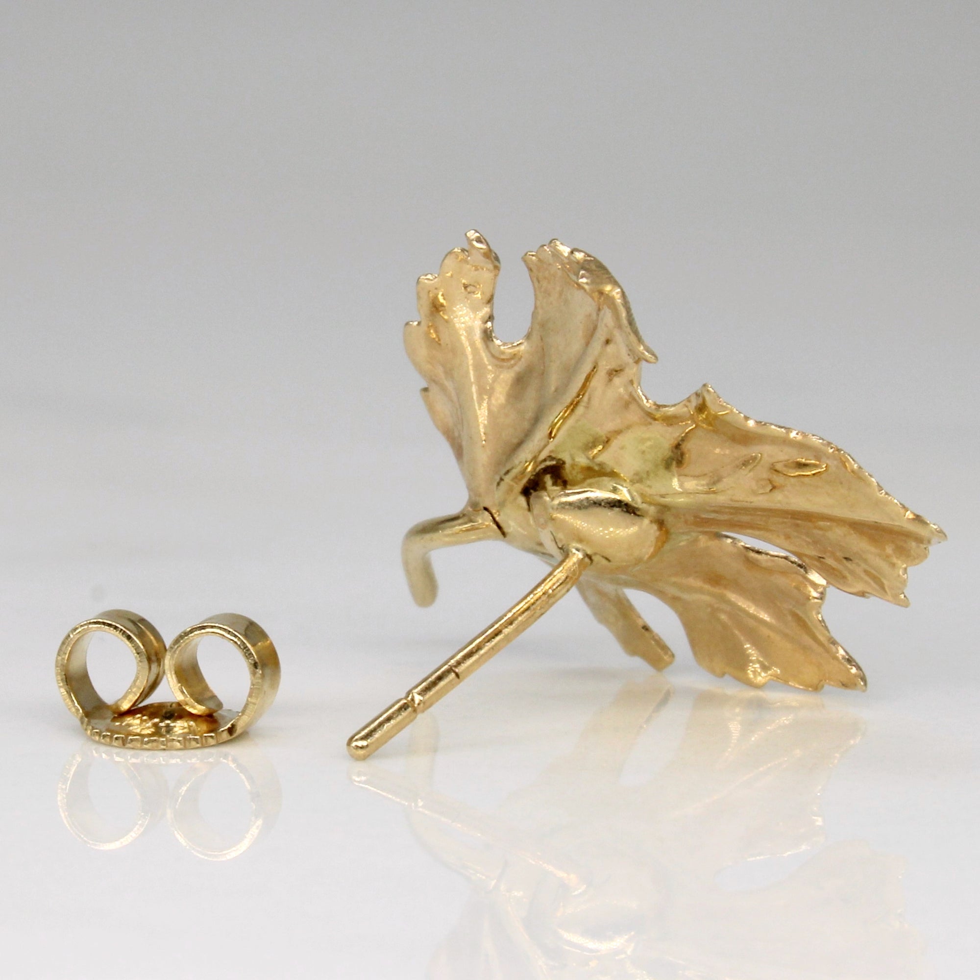 Diamond Maple Leaf Earrings | 0.10ctw |