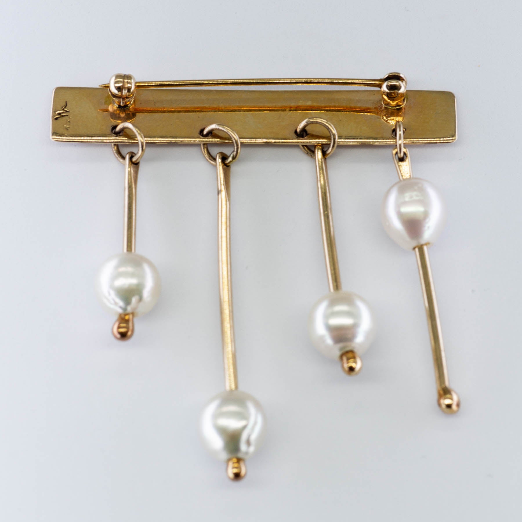 Hanging Pearls Gold Brooch
