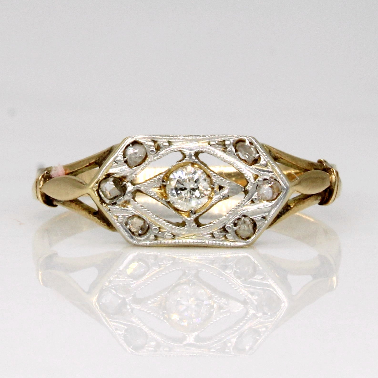 Bague Art Déco en diamants | 0,12 ct | Taille 6 | 