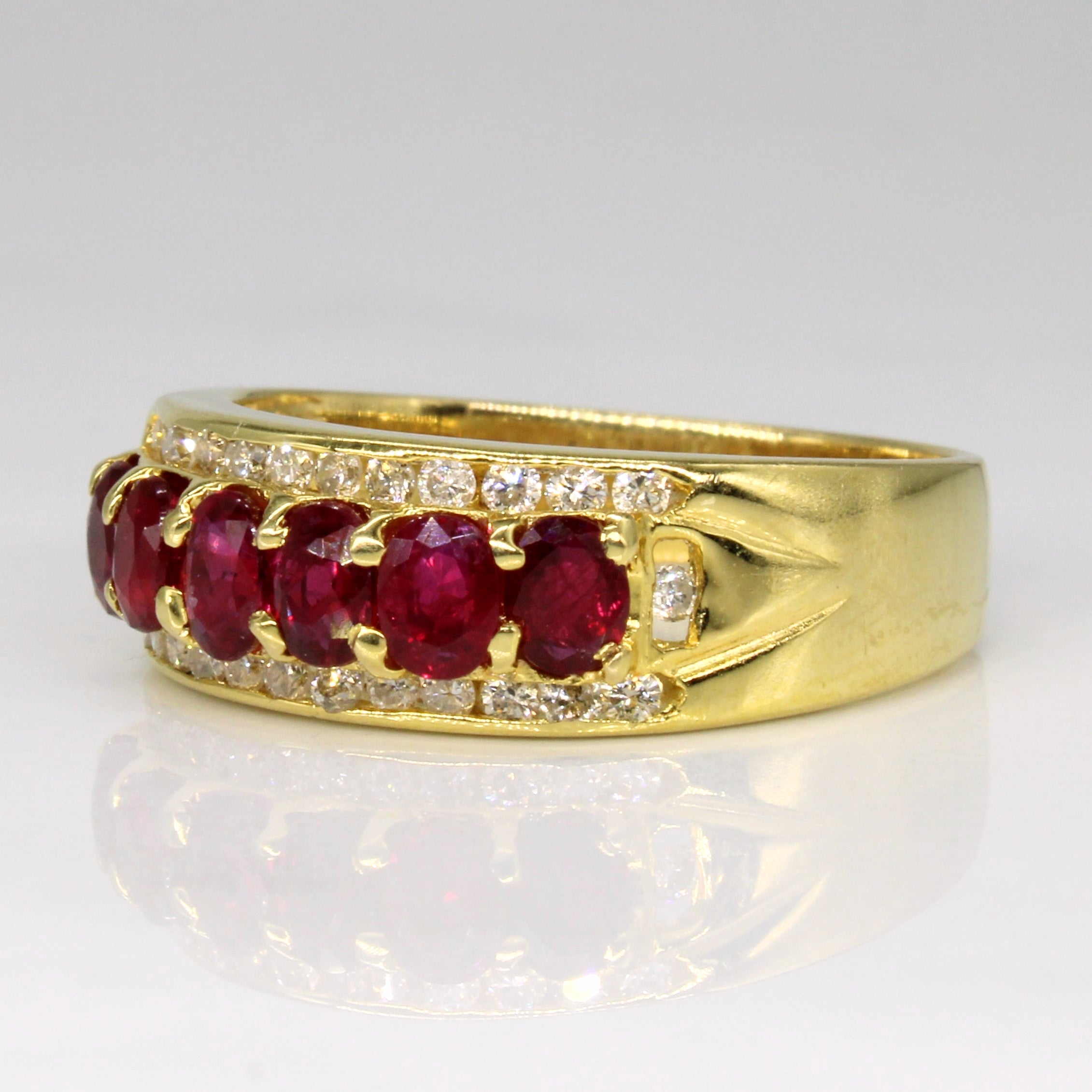Bague en or 18 carats sertie de rubis et de diamants | 1,20 ct au total, 0,33 ct au total | Taille 9,25 | 
