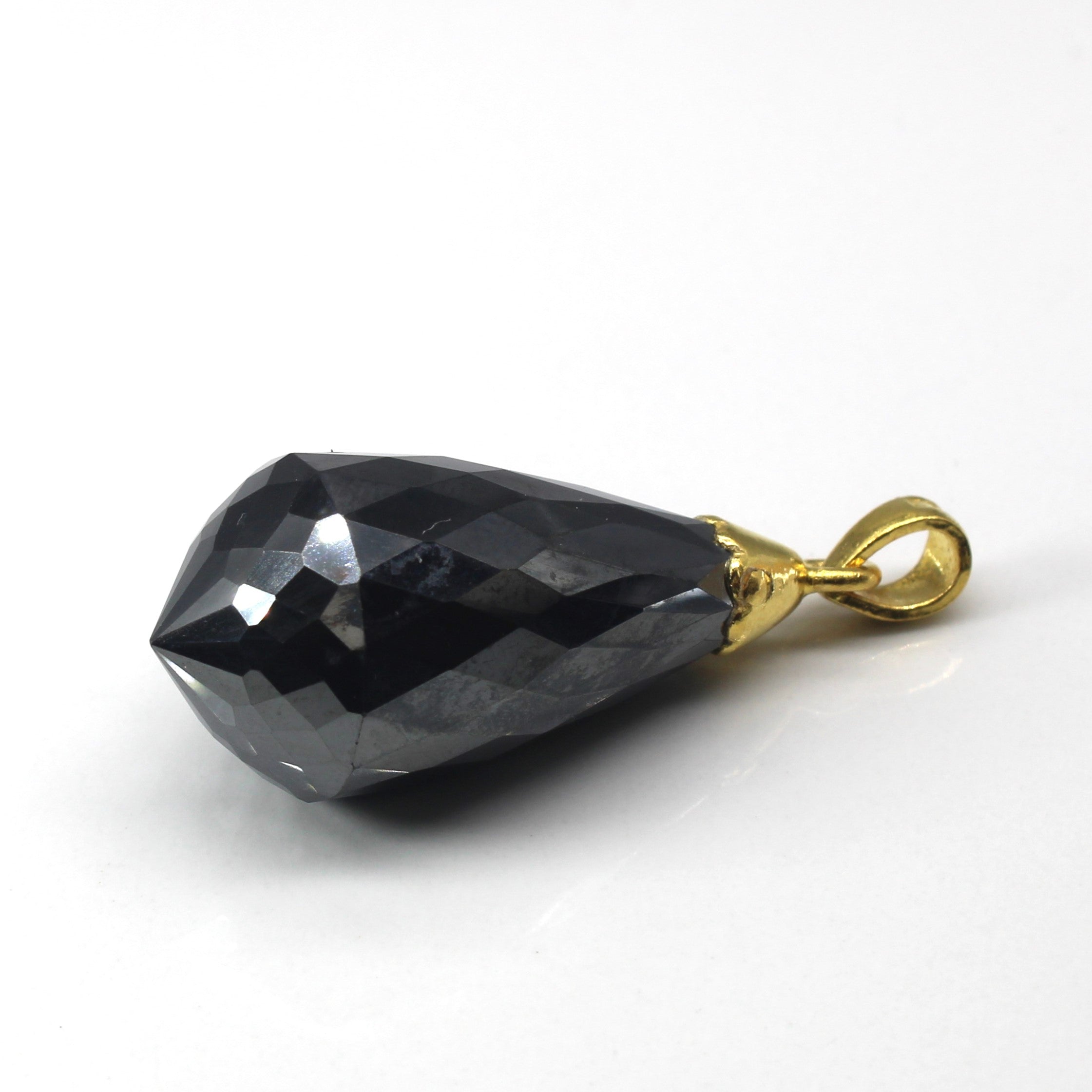 Pendentif goutte d'hématite | 94,00 ct | 