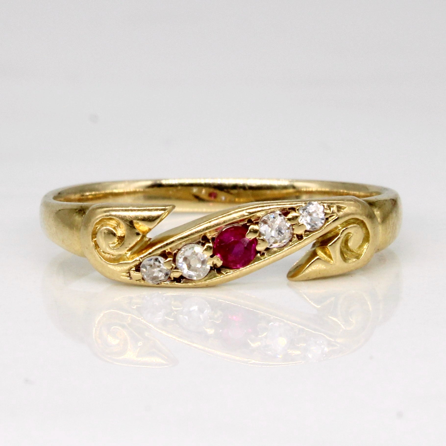 Vintage Diamond & Ruby Ring | 0.05ctw, 0.03ct | SZ 6 |