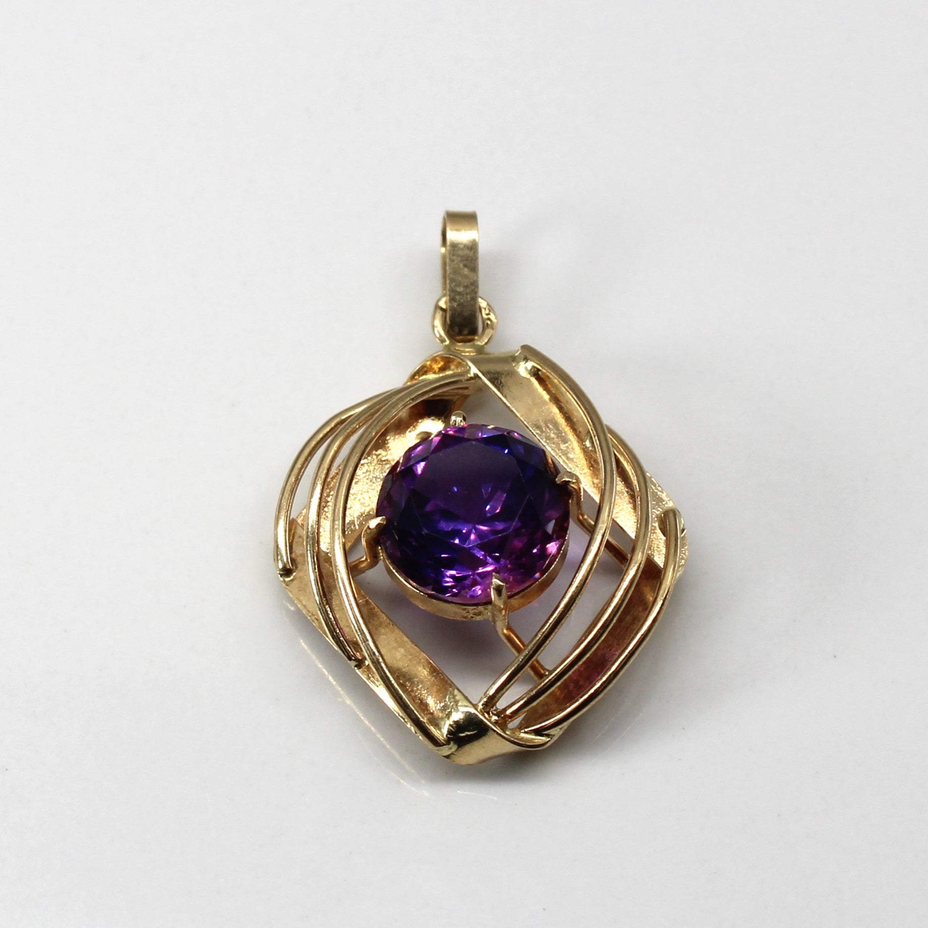 Synthetic Purple Sapphire Gold Pendant | 4.70ct |