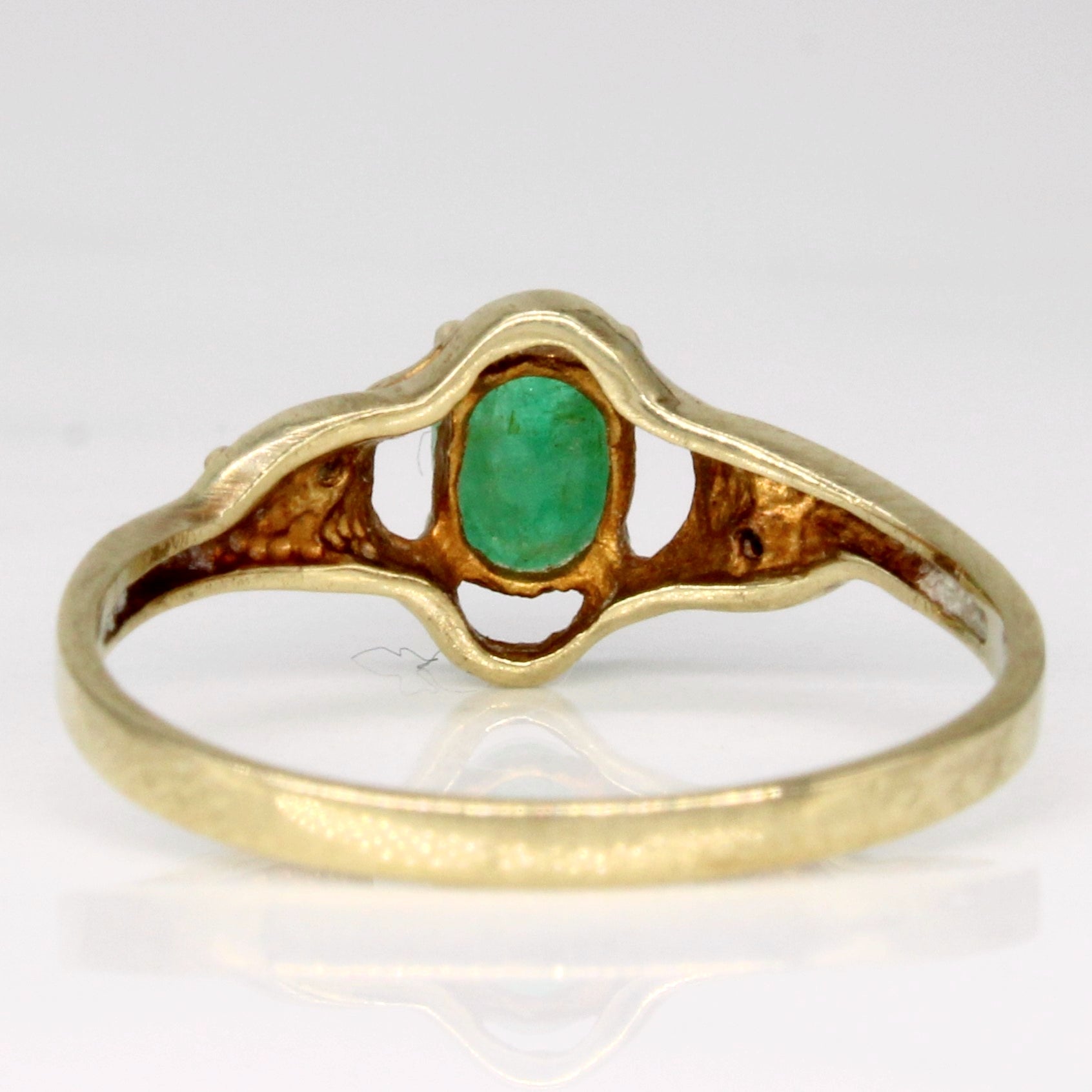 10k Yellow Gold Oval Emerald and Diamond Ring | 0.32ctw | sz 6.75
