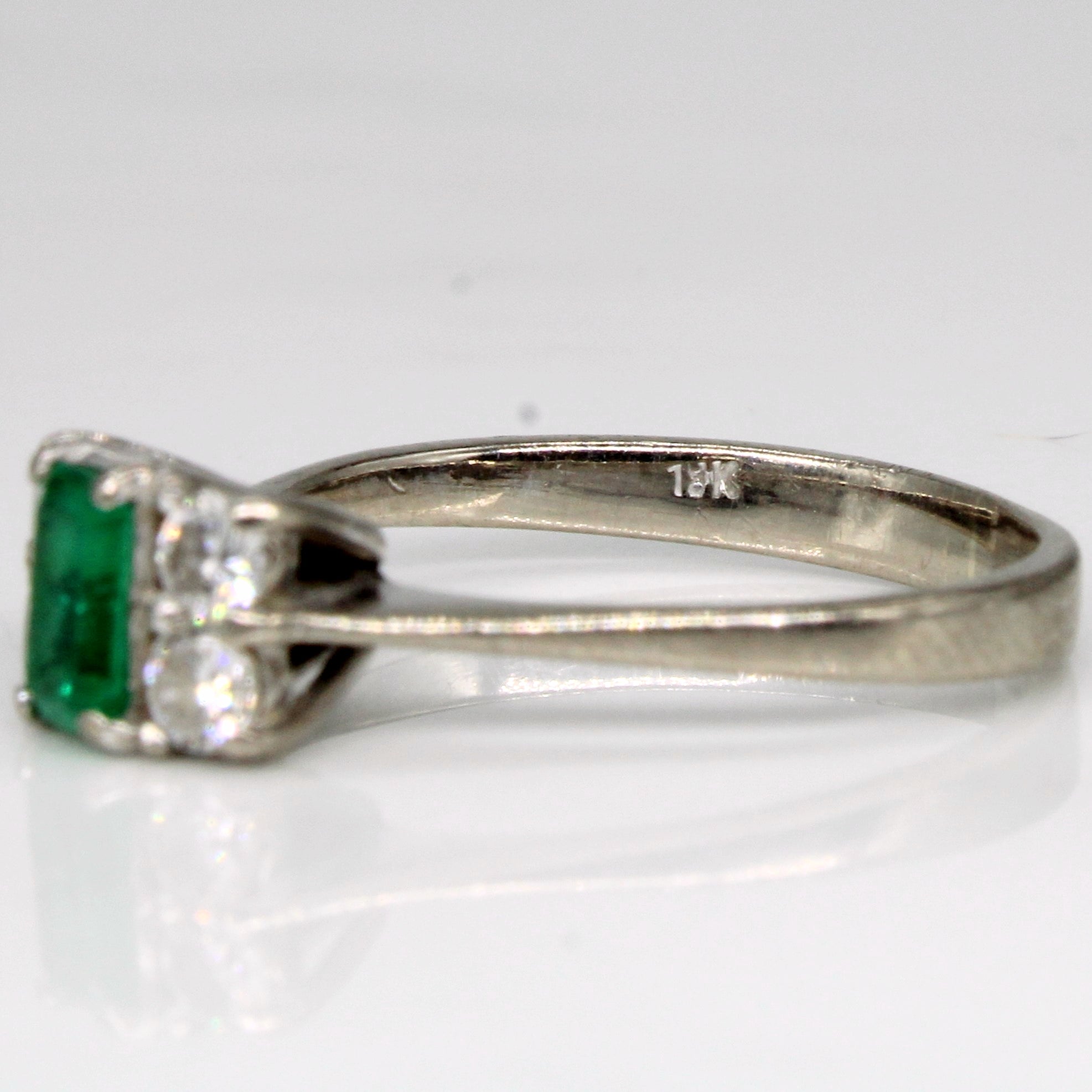 18k White Gold Emerald and Diamond Ring | 0.53ctw | SZ 6