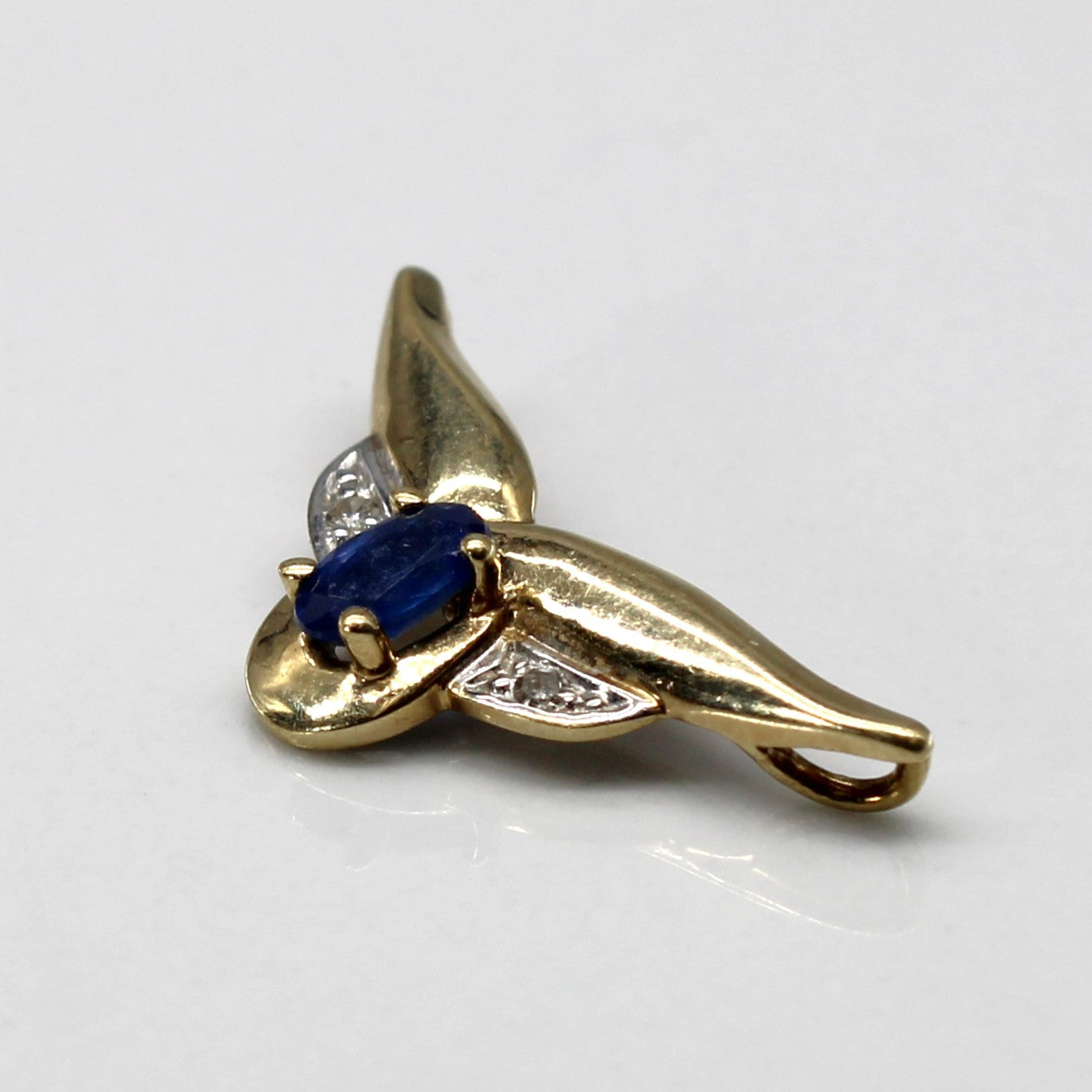 Sapphire & Diamond Gold Fin Pendant | 0.24ct | 0.02ctw |
