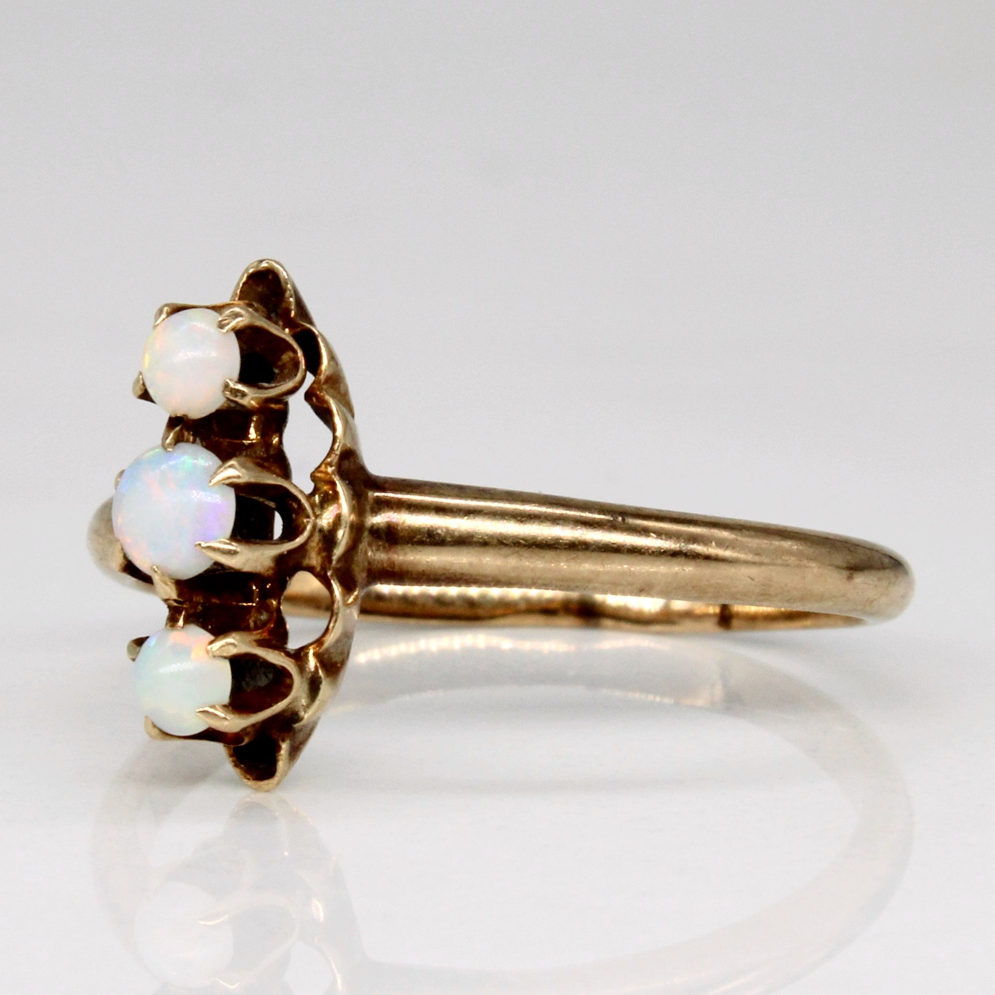 Vintage Opal Cocktail Ring | 0.24ctw | SZ 7.5 |