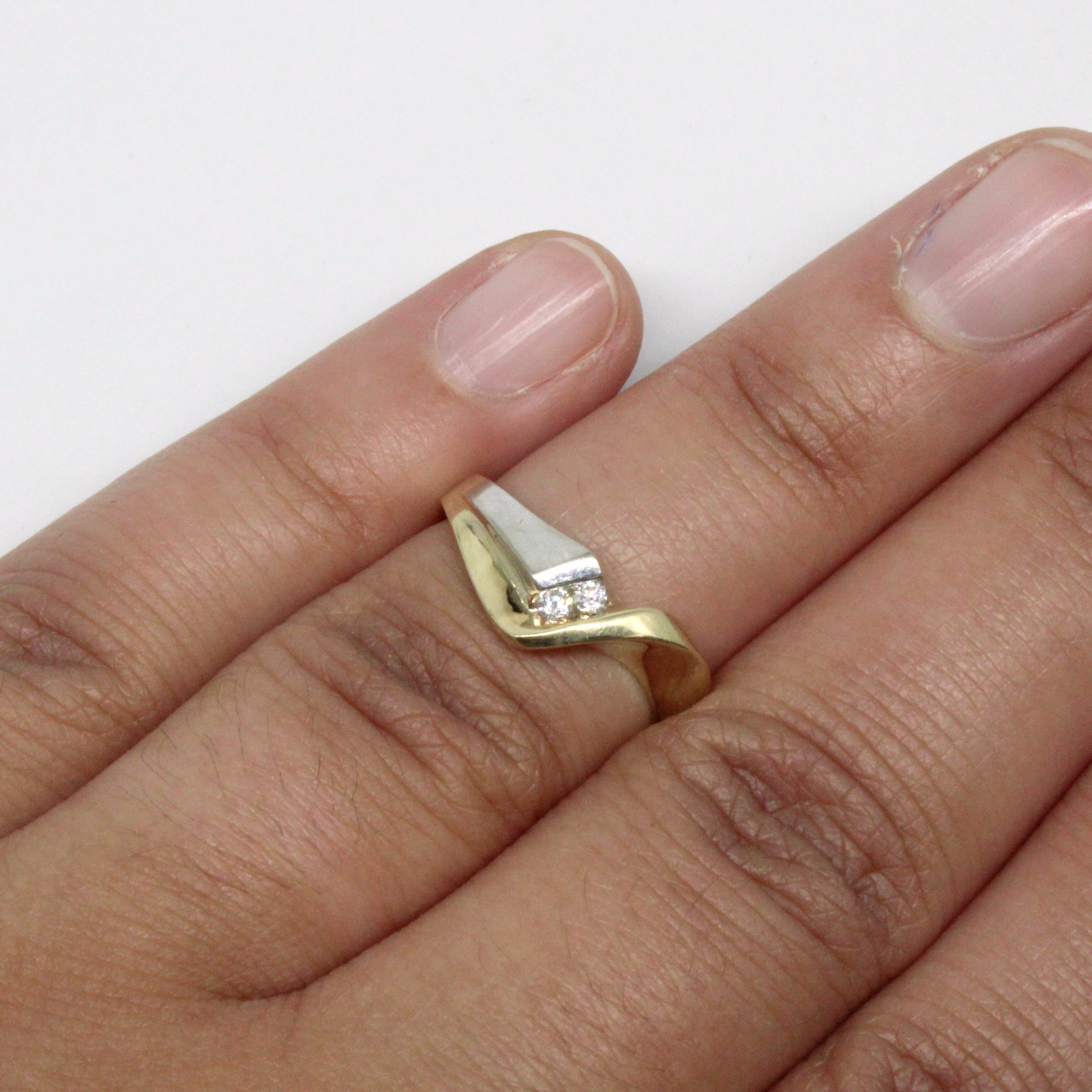 Wave Double Diamond Ring | 0.06ctw | SZ 5 |