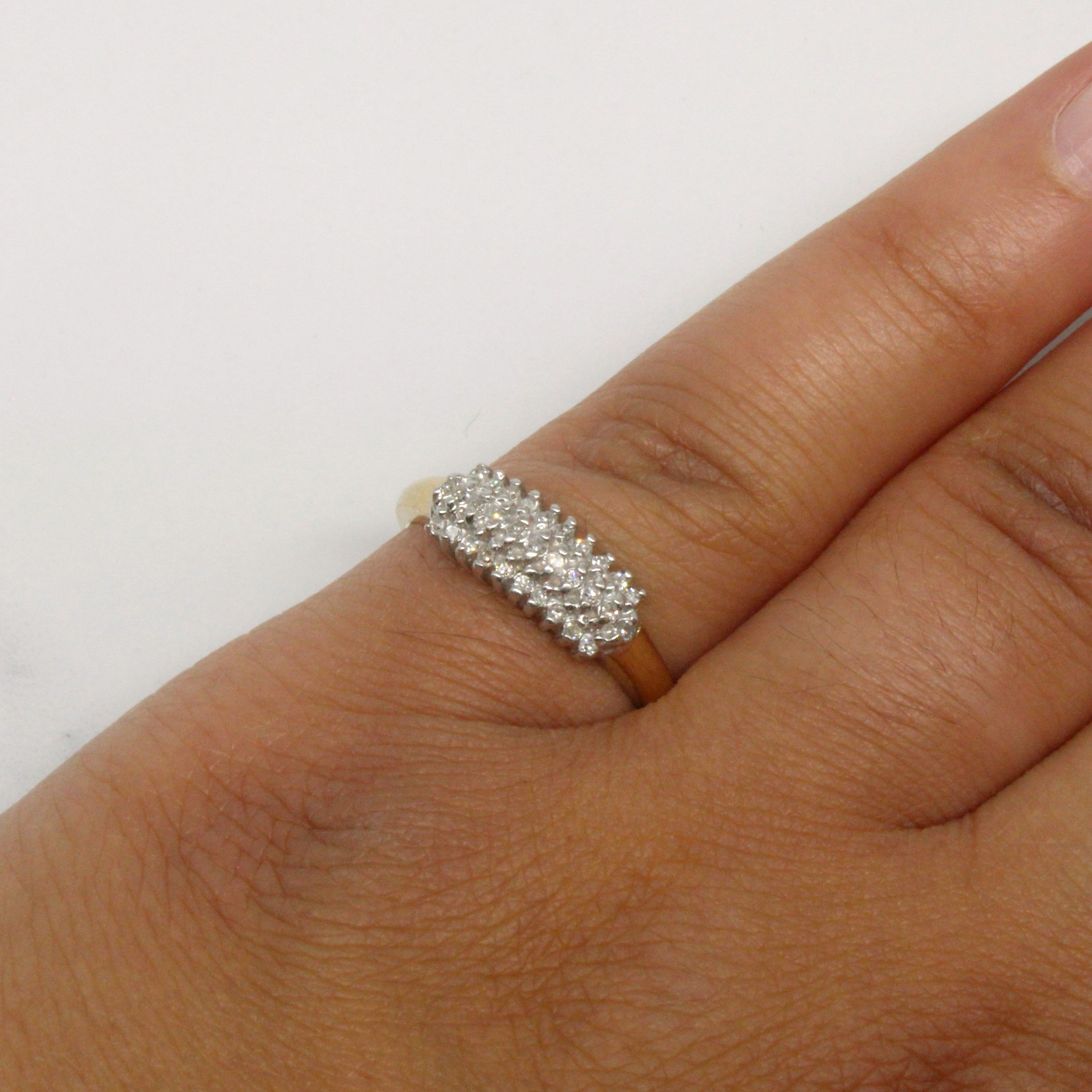 Bague sertie de diamants | 0,10 ct | Taille 7 | 