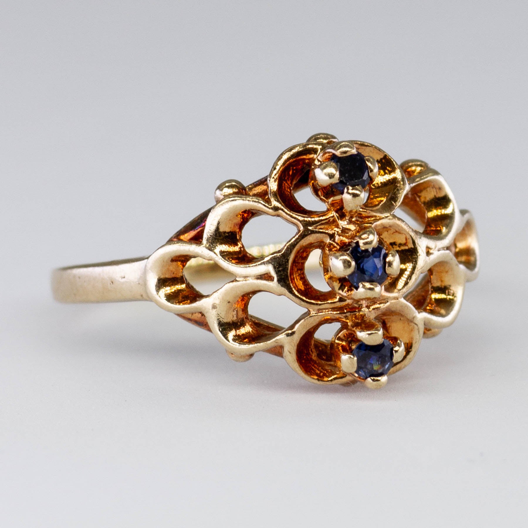Ornate Sapphire Ring | 0.08ctw | SZ 4.25 |