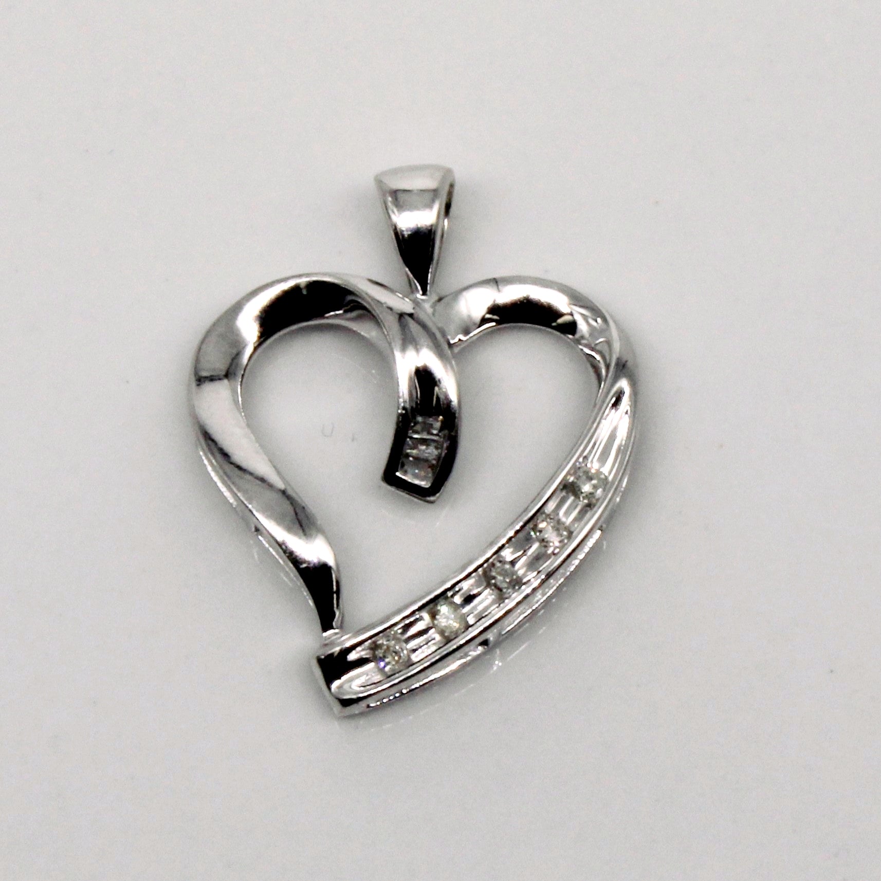 Diamond Heart Pendant | 0.07ctw |