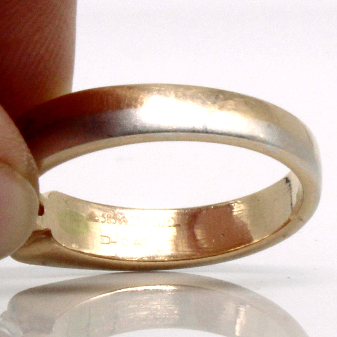 Two Tone Solitaire Diamond Ring | 0.40ctw | SZ 8.75 |