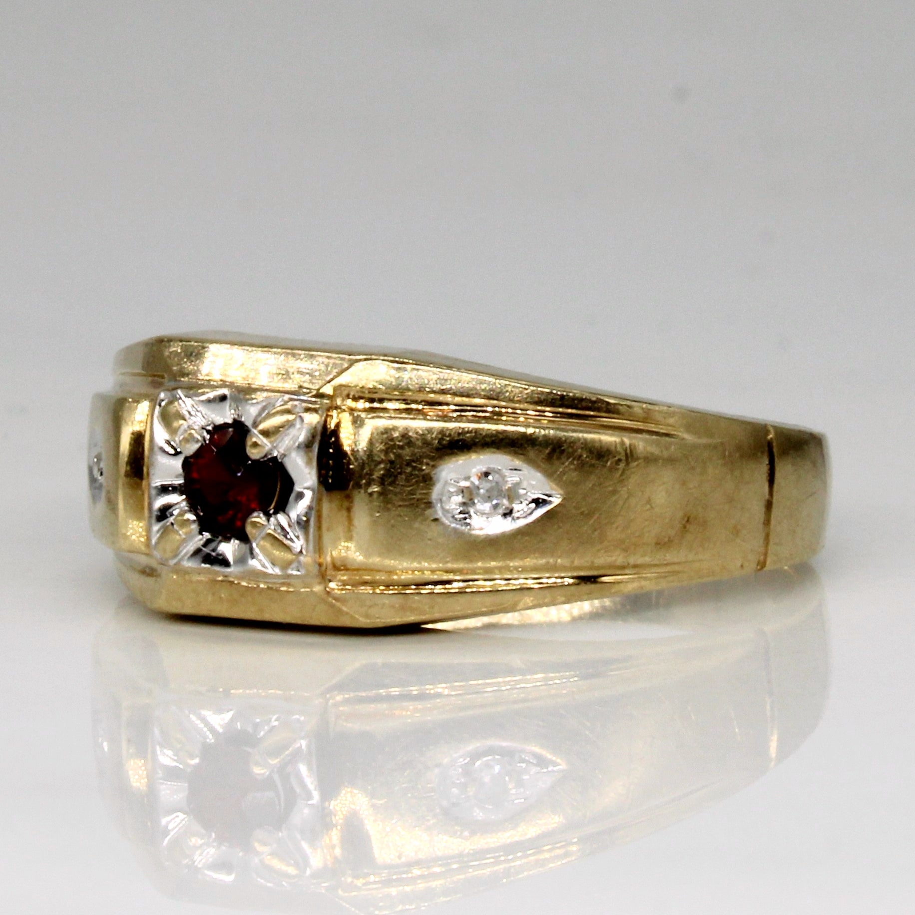 Garnet & Diamond Three Stone Ring | 0.12ct, 0.01ctw | SZ 10 |