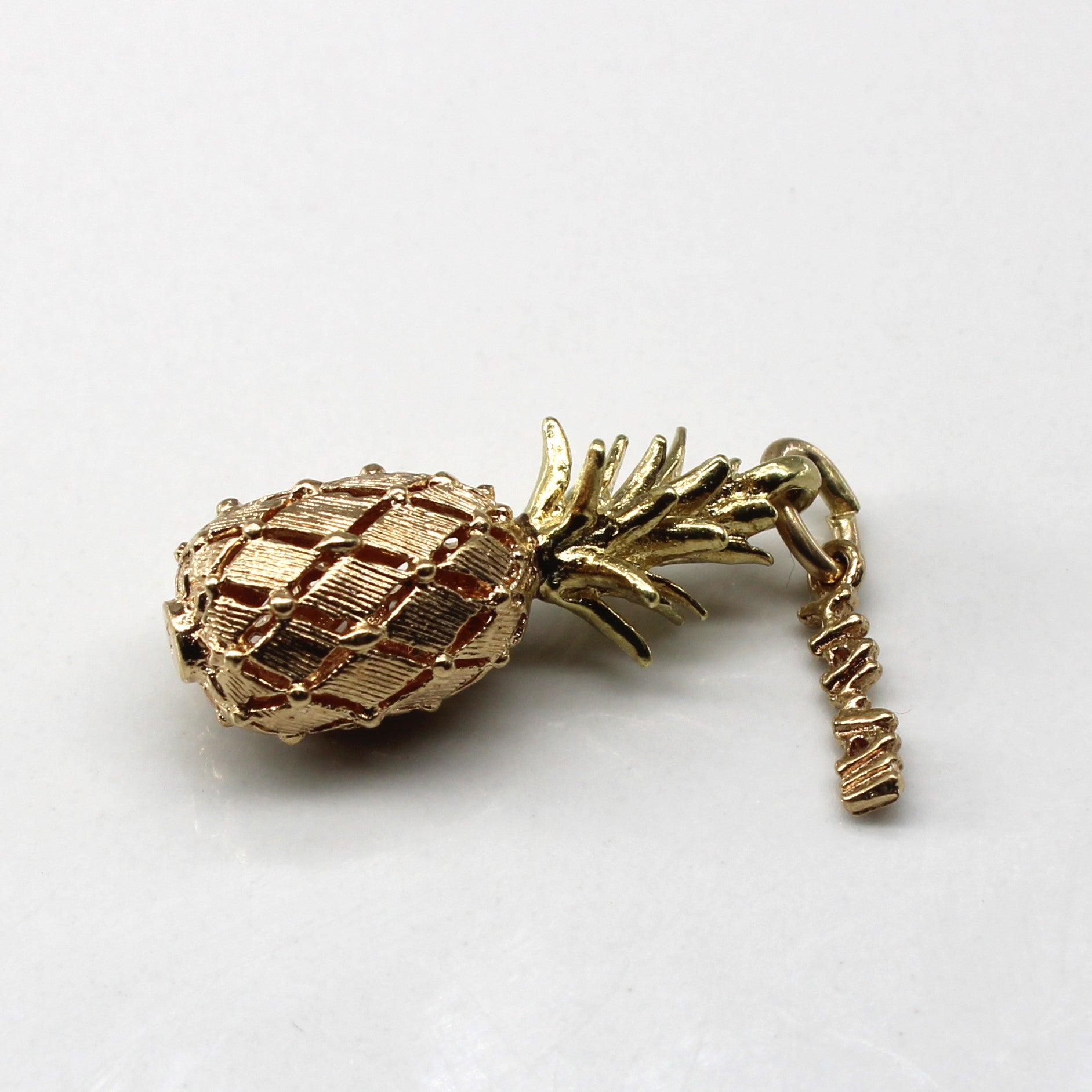 Yellow Gold Pineapple Pendant