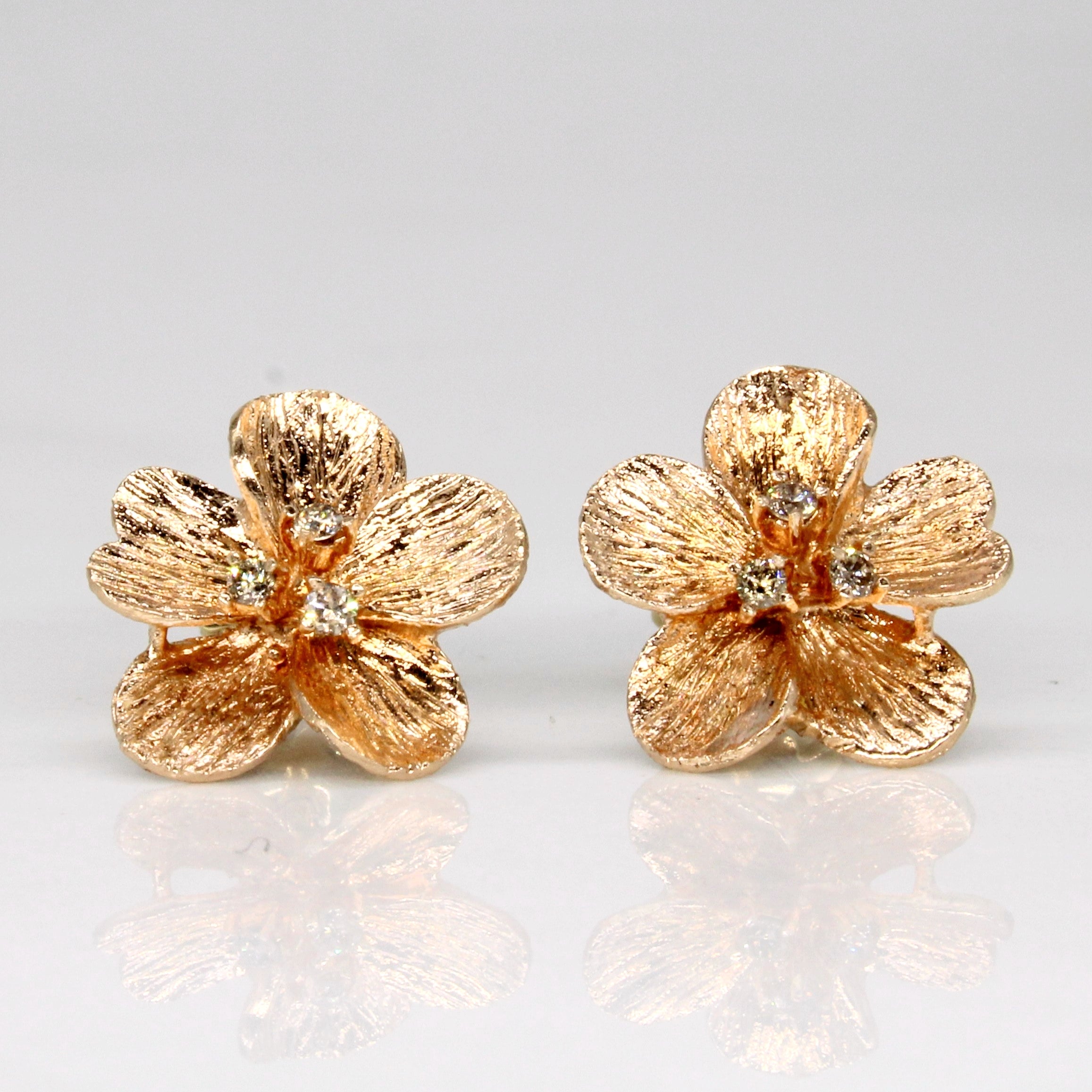 Boucles d'oreilles en forme de fleur serties de diamants chocolat | 0,06 ct | 
