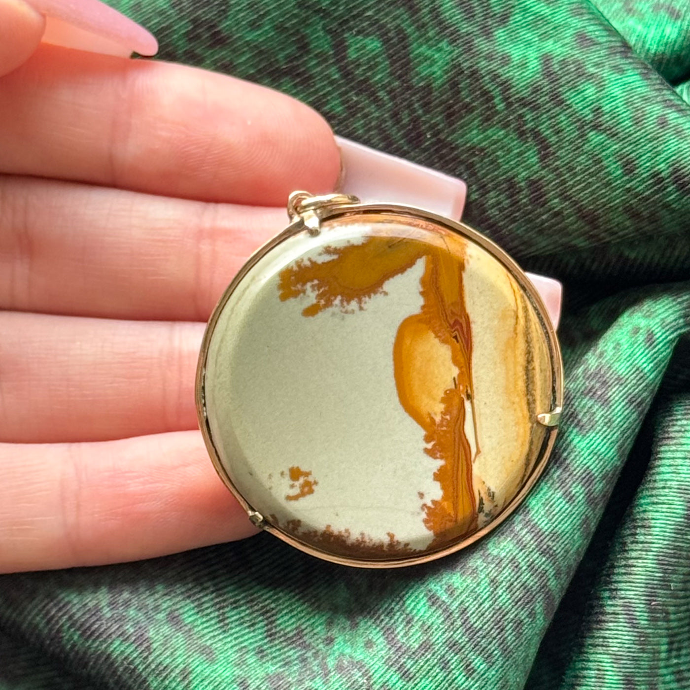 Landscape Agate Pendant | 95.00ct |