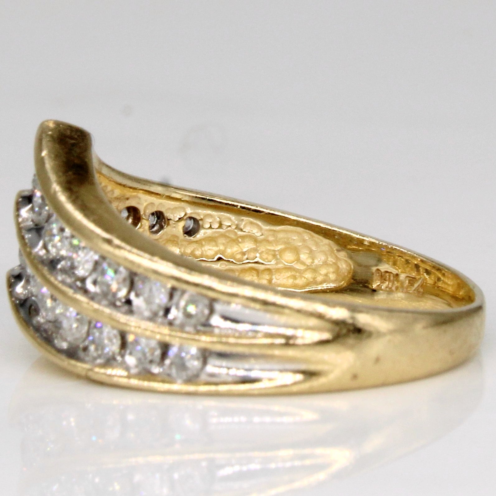 Diamond Chevron Ring | 0.40ctw | SZ 5.25 |