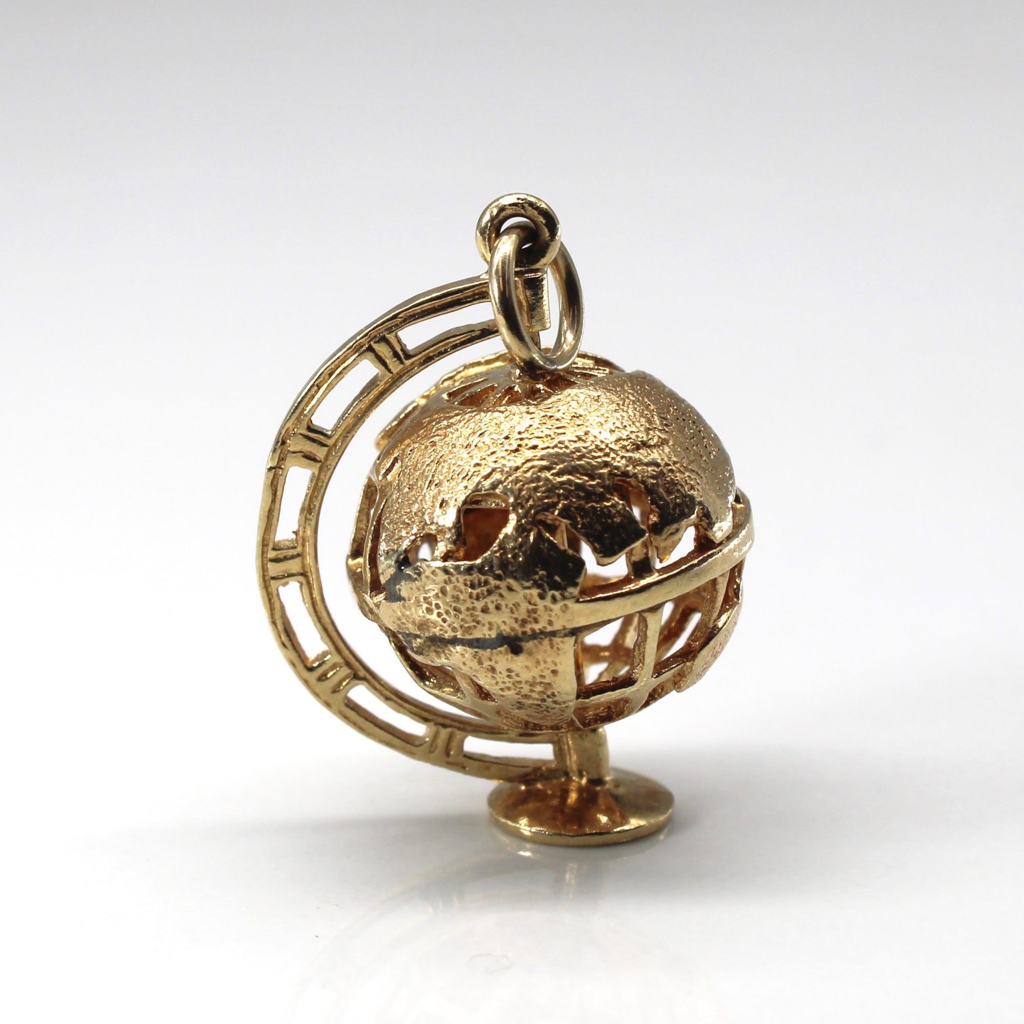 Yellow Gold Globe Design Pendant