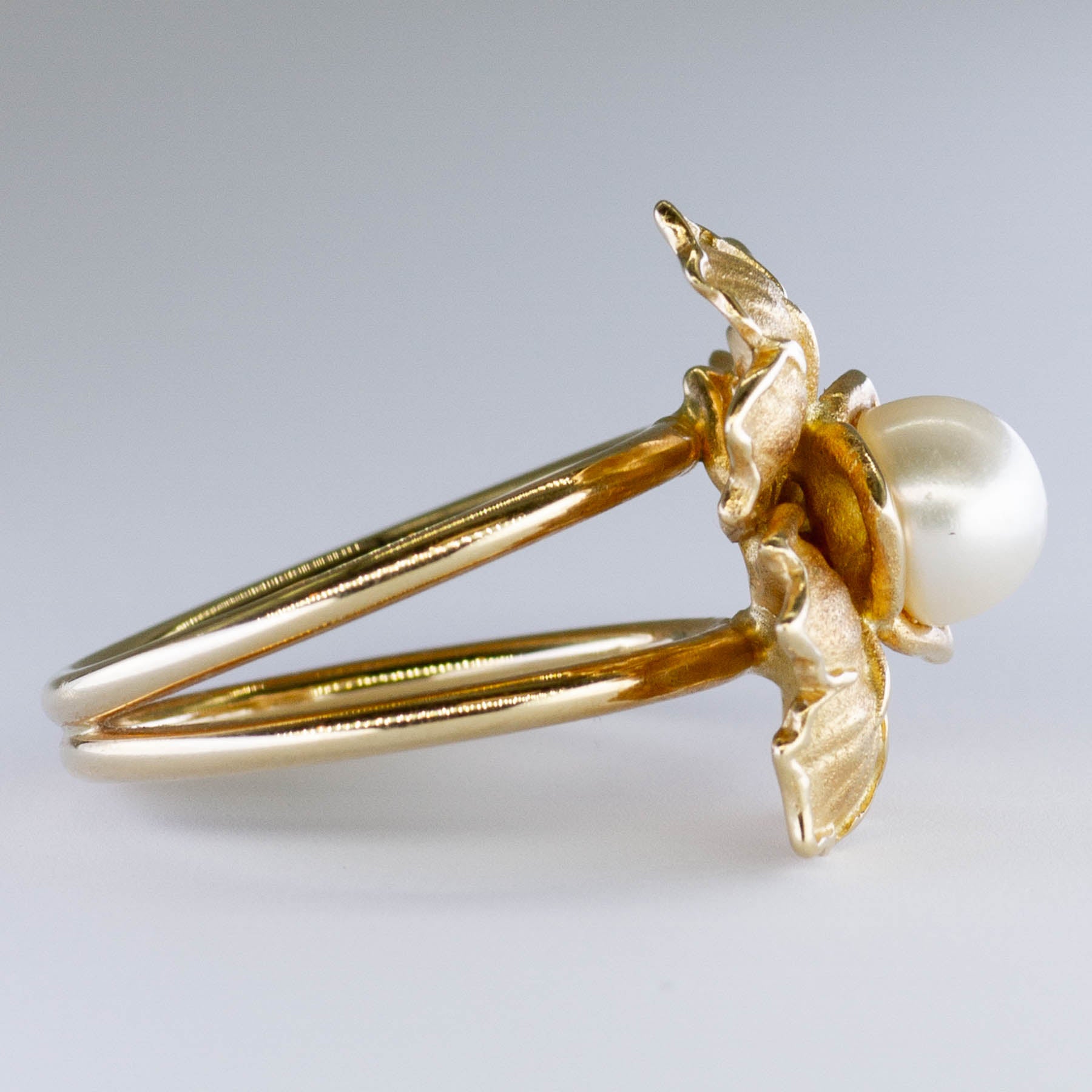 Pearl Flower Ring | SZ 6.75 |