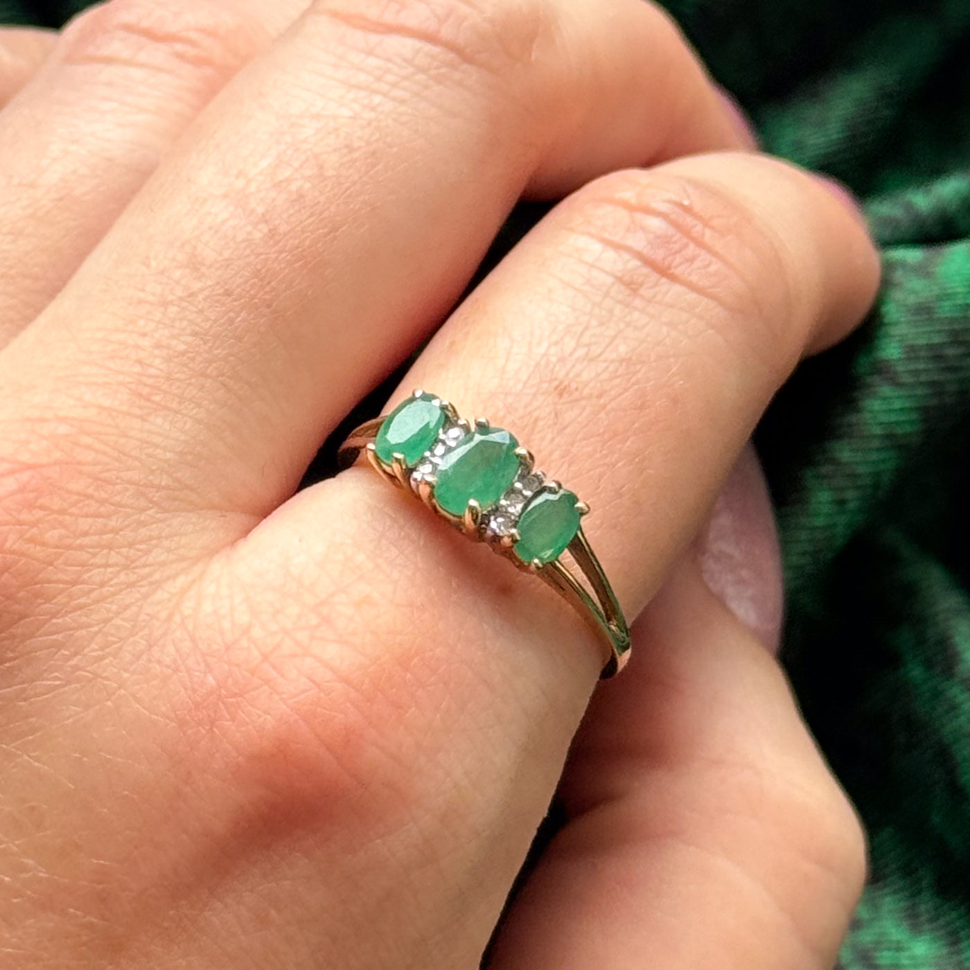 Emerald & Diamond Ring | 0.66ctw, 0.03ctw | SZ 8.75 |