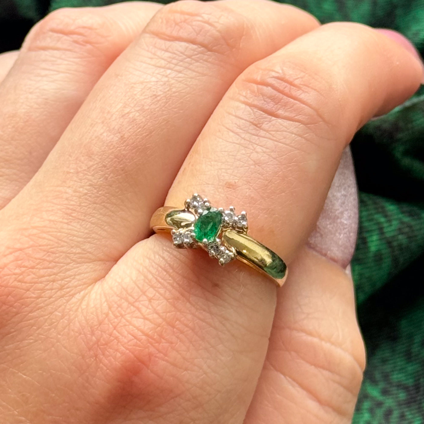 Emerald & Diamond Ring | 0.16ct, 0.08ctw | SZ 6.75 |