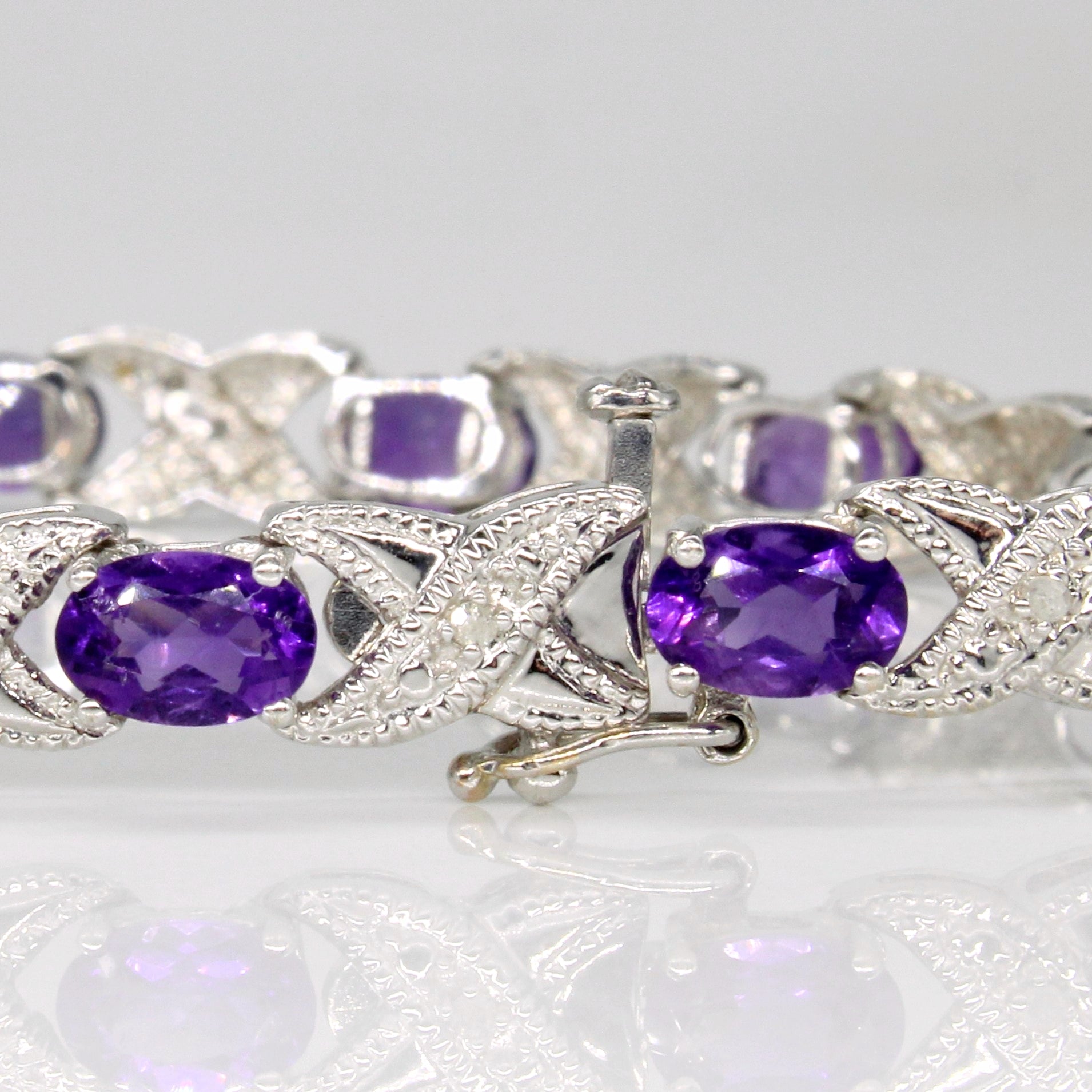 Amethyst & Diamond Bracelet | 5.40ctw, 0.08ctw | 7.25" |