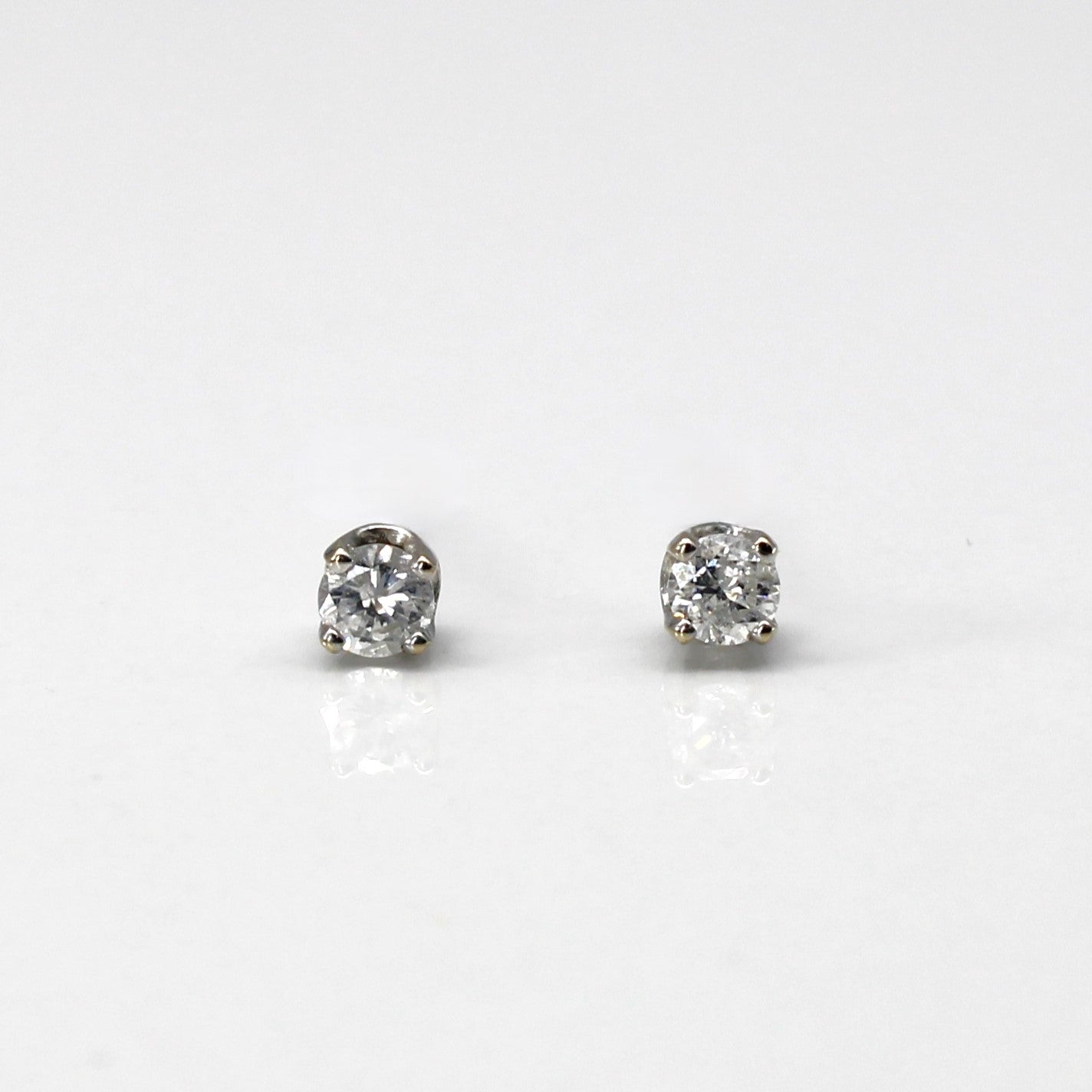 Diamond Stud Earrings | 0.18ctw |