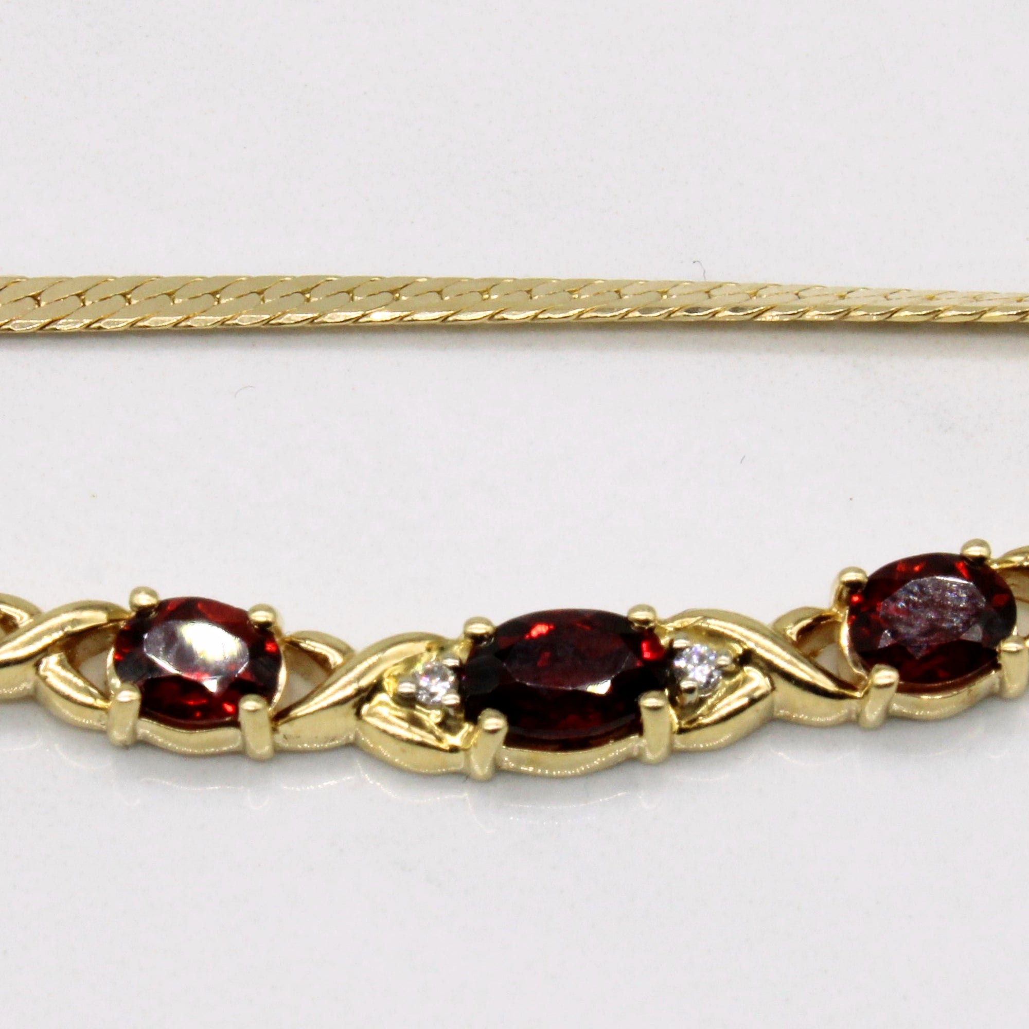 Garnet & Diamond Scoop Pendant Necklace | 1.80ctw, 0.02ctw | 17