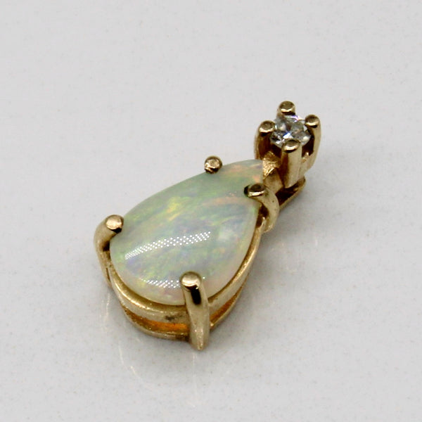 Opal & Diamond Pendant | 0.55ct, 0.03ct |