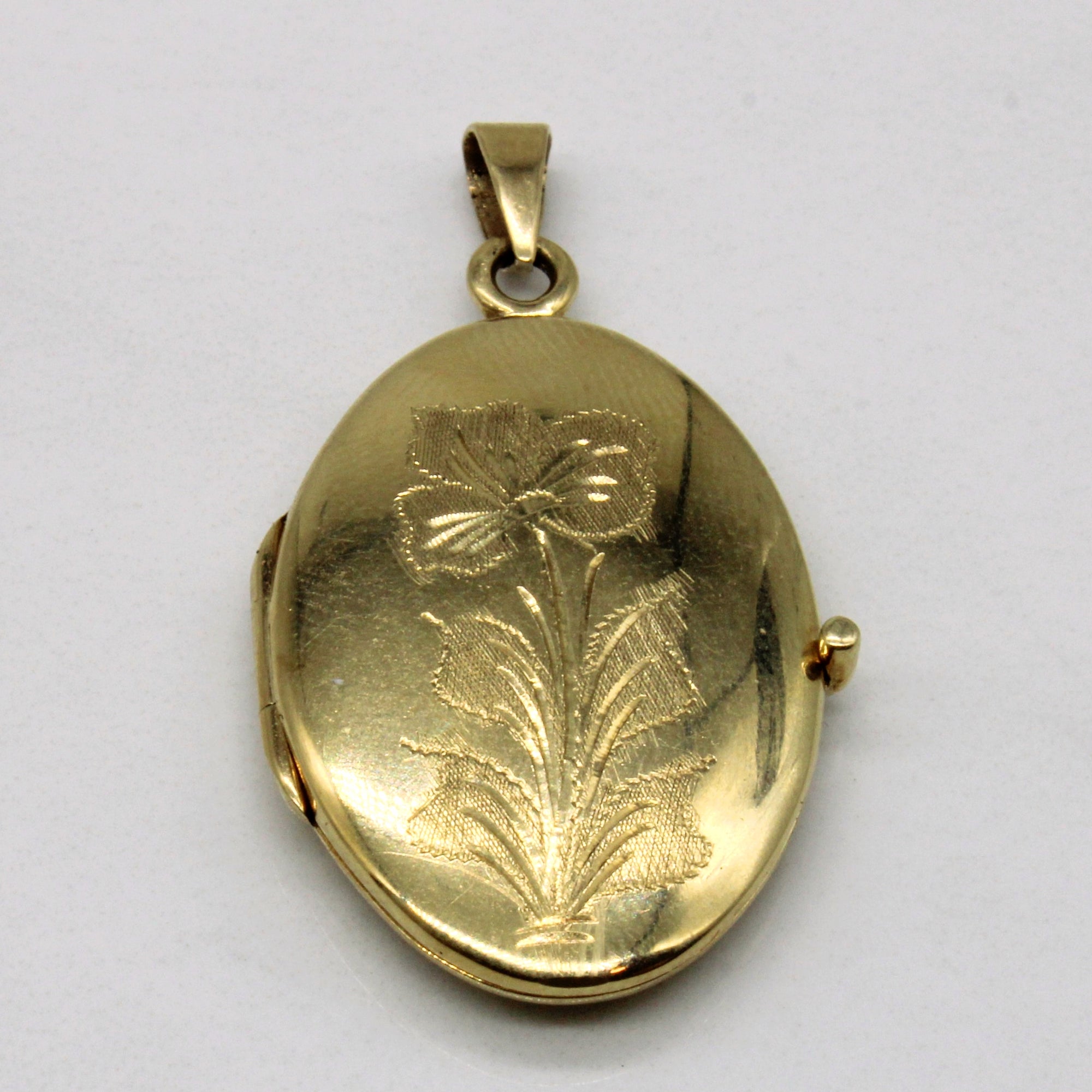 14k Yellow Gold Floral Locket