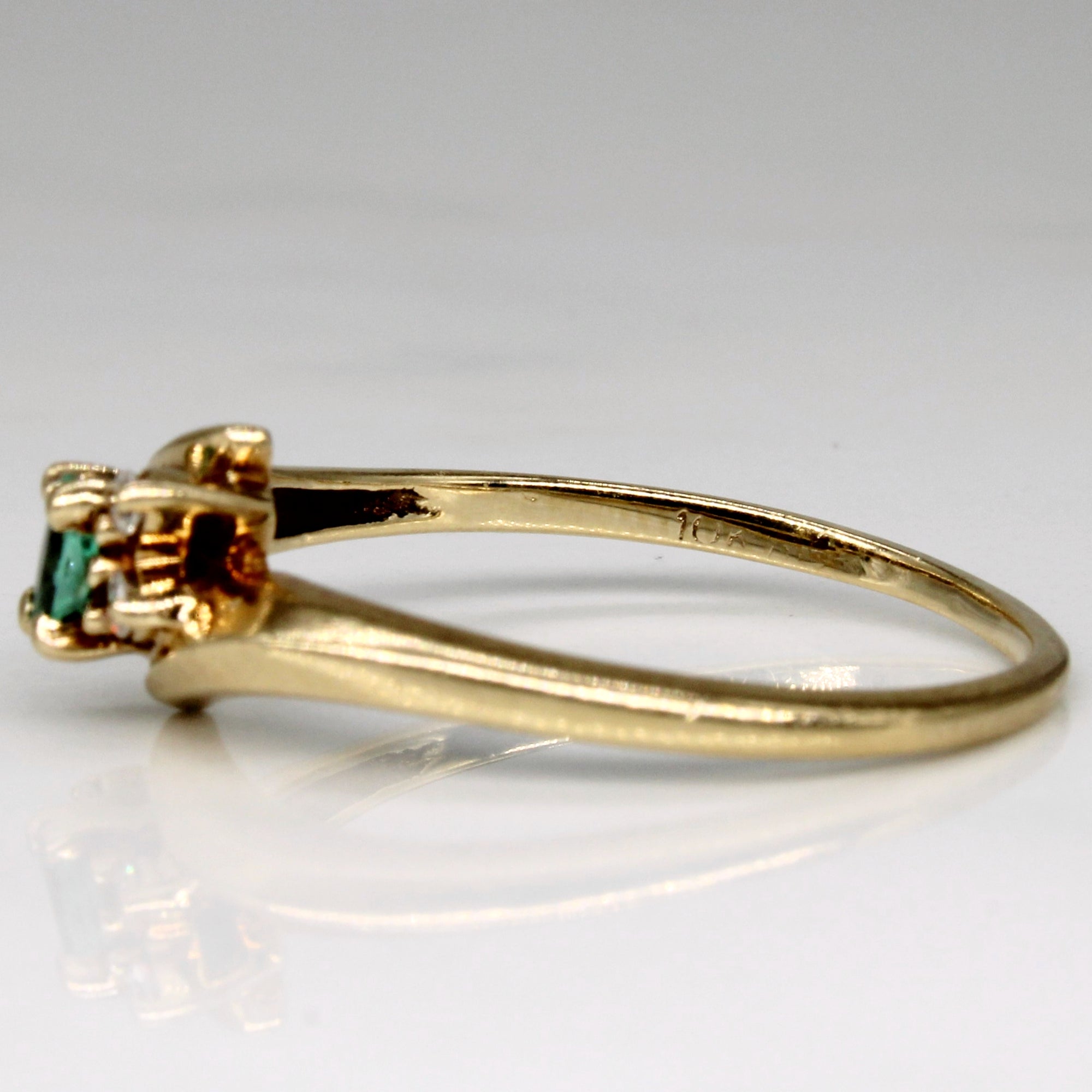 Emerald & Diamond Cocktail Ring | 0.06ct, 0.04ctw | SZ 8.5 |