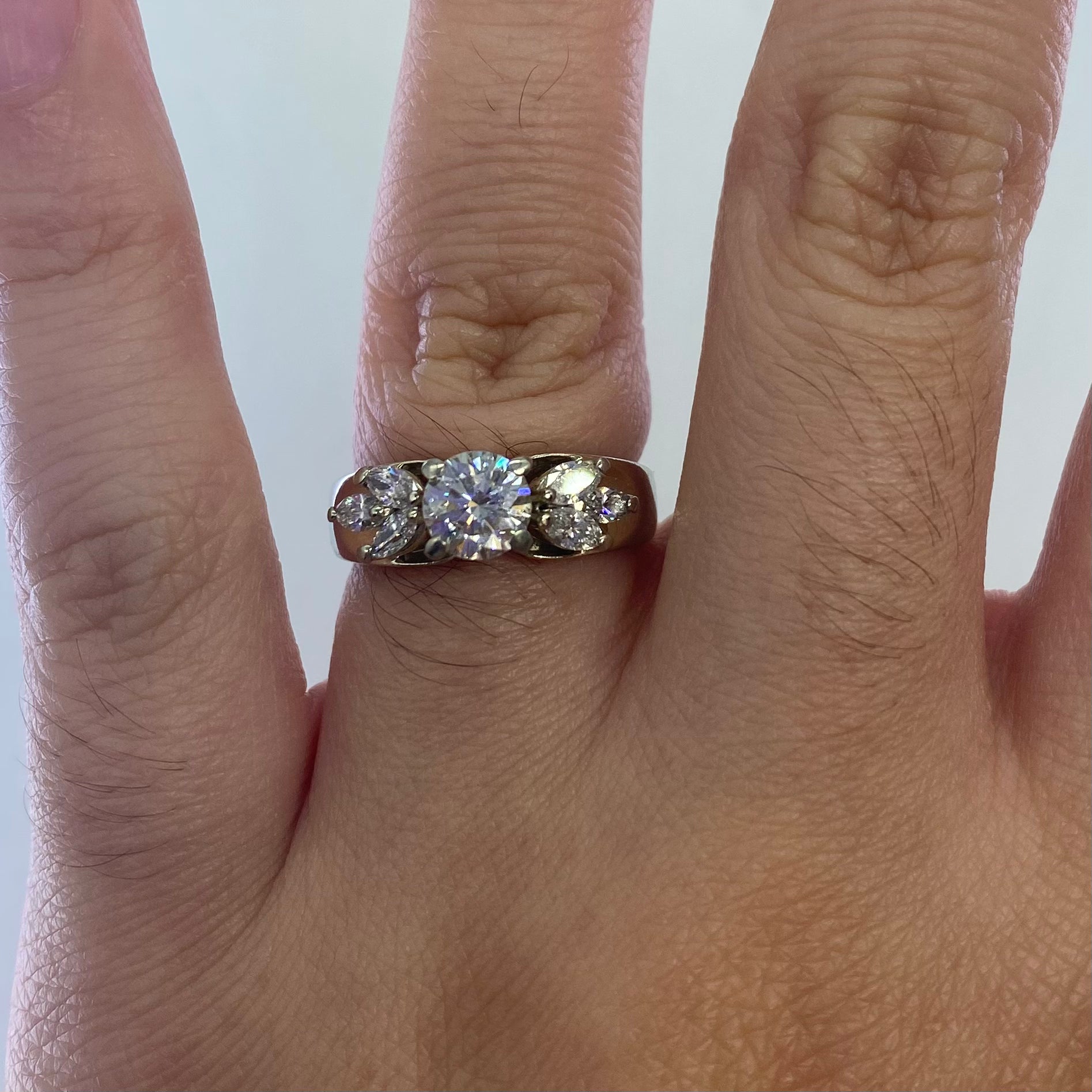 Bague de fiançailles en diamant avec accents marquise | 1,23 ct | Taille 5 | 