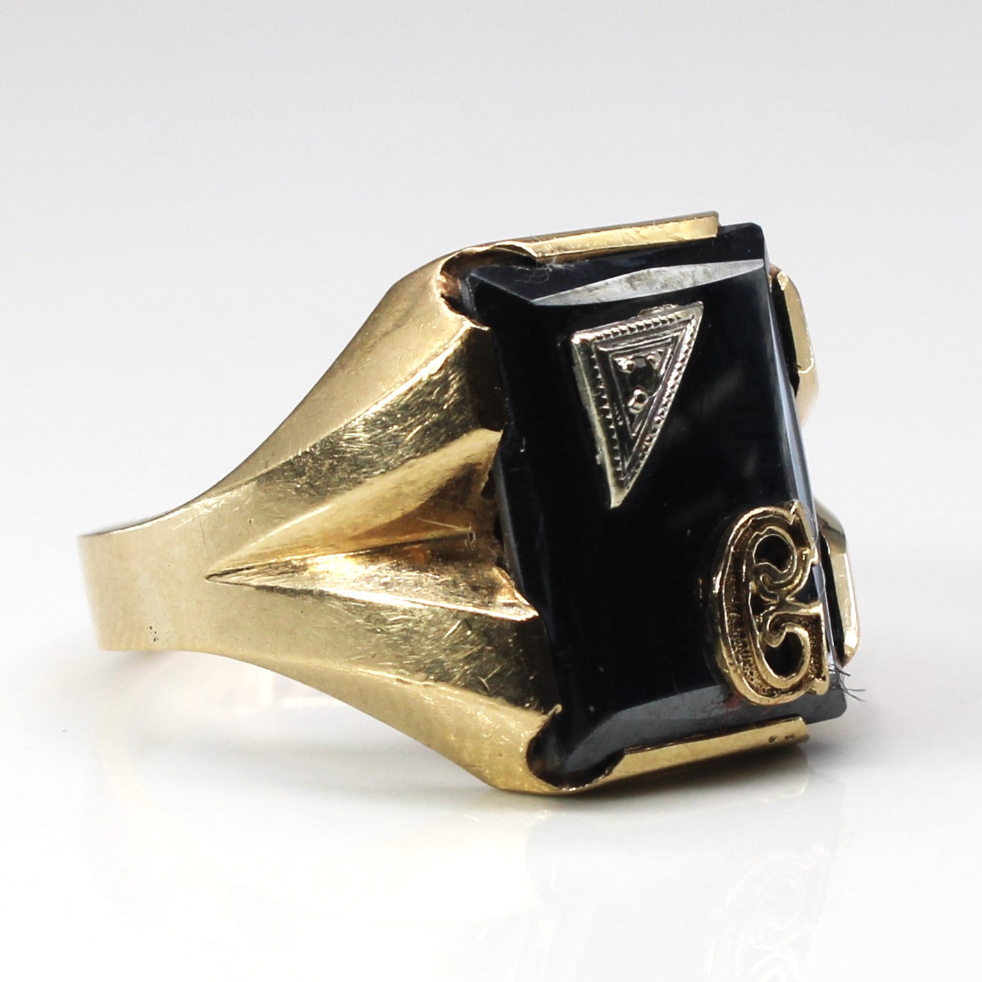 Hematite & Diamond Signet Ring | 15.00ct | 0.01ct | SZ 10.5 |