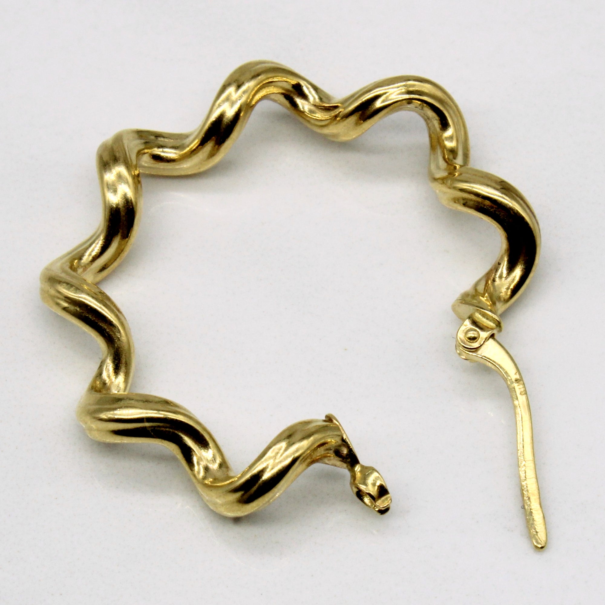 18k Yellow Gold Corkscrew Hoop Earrings