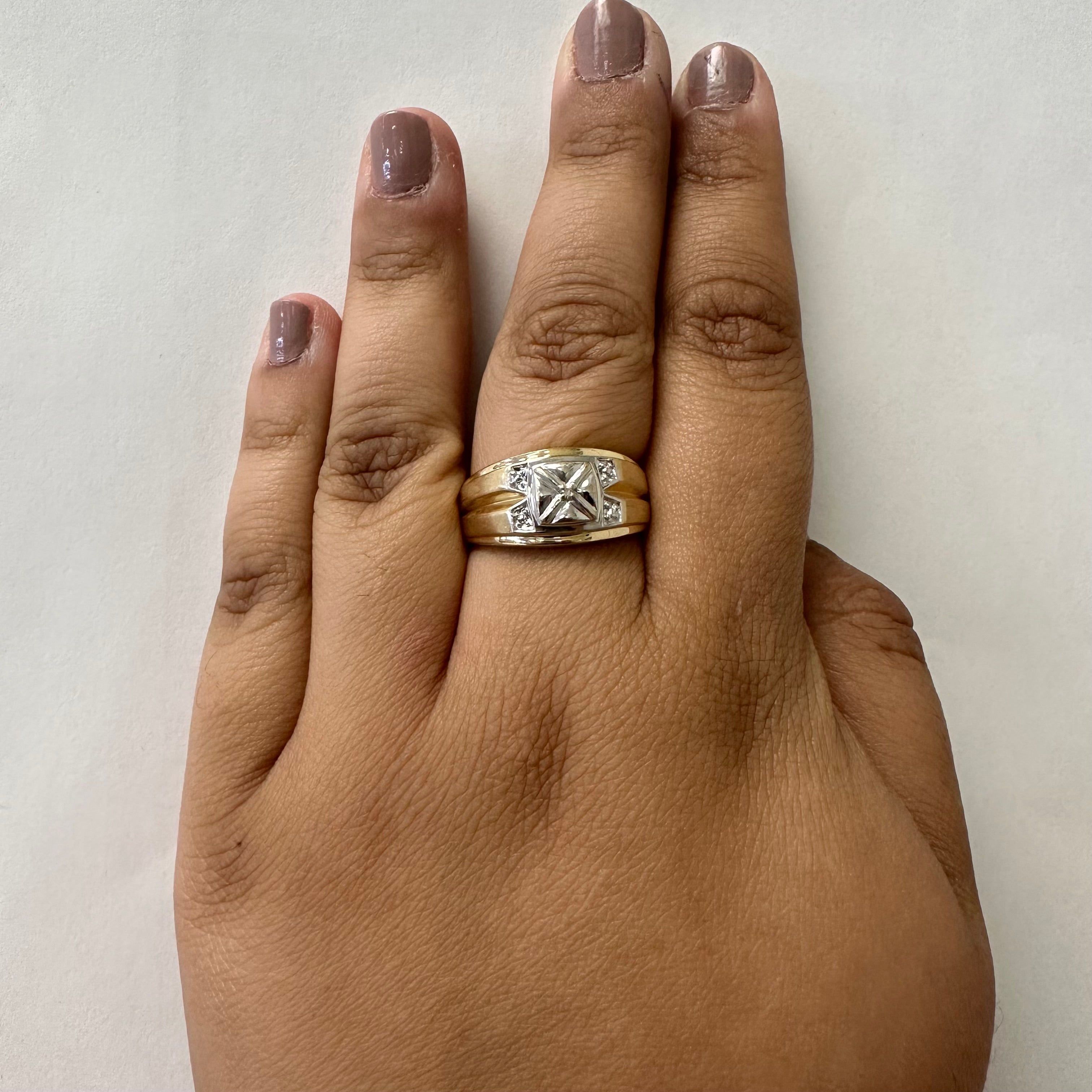 Single Stone Diamond Ring | 0.01ct | SZ 10 |