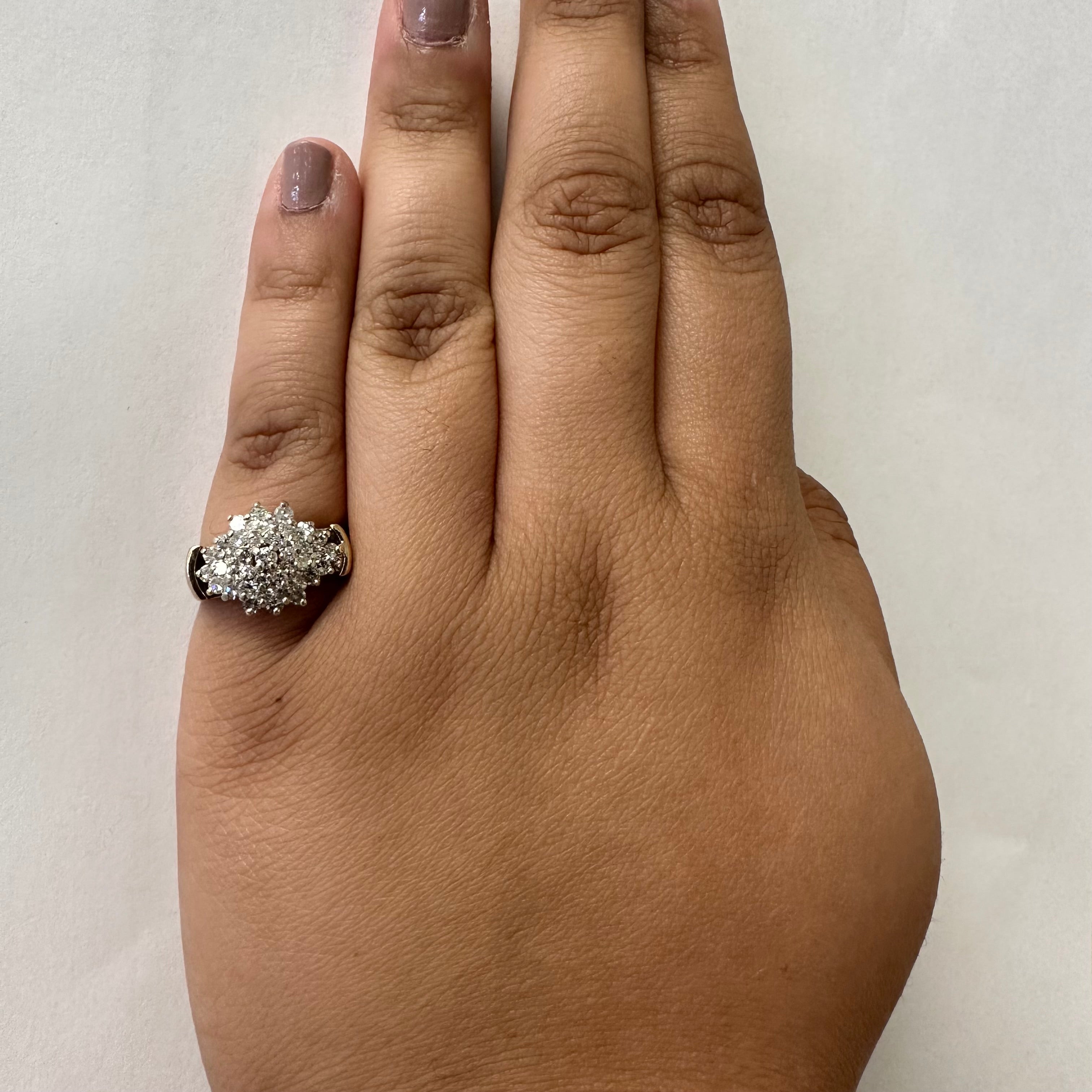 Cluster Diamond Ring | 0.75ctw | SZ 5.75 |