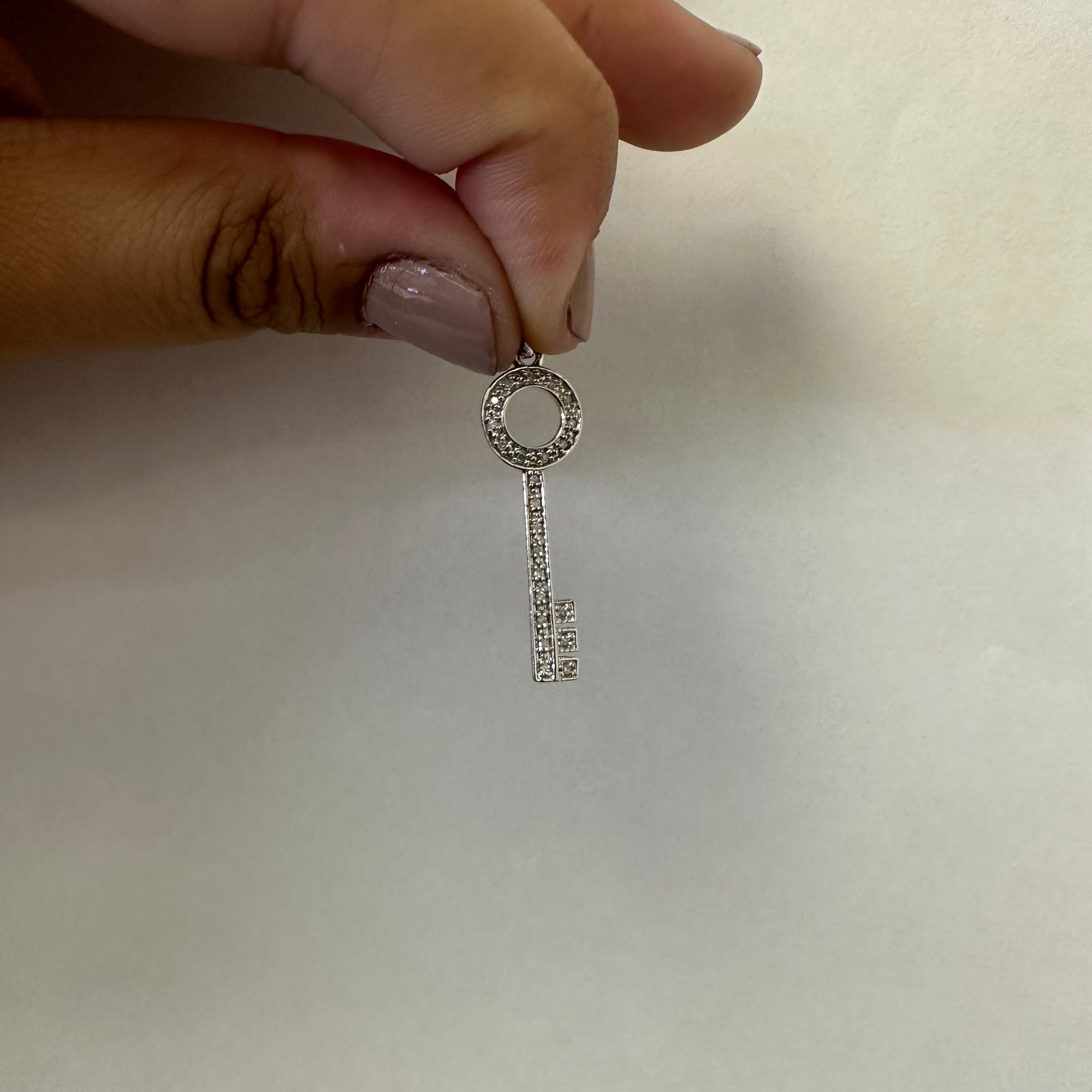 Diamond Key Pendant | 0.08ctw |