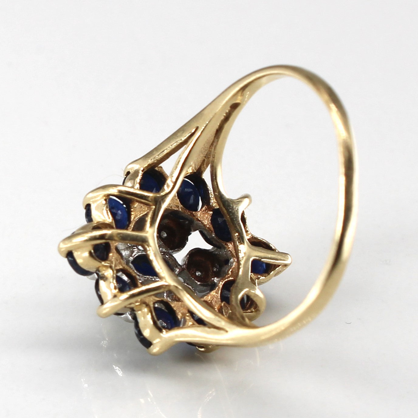 Sapphire & Diamond Cocktail Ring | 1.75ctw | 0.03ctw | SZ 6 |