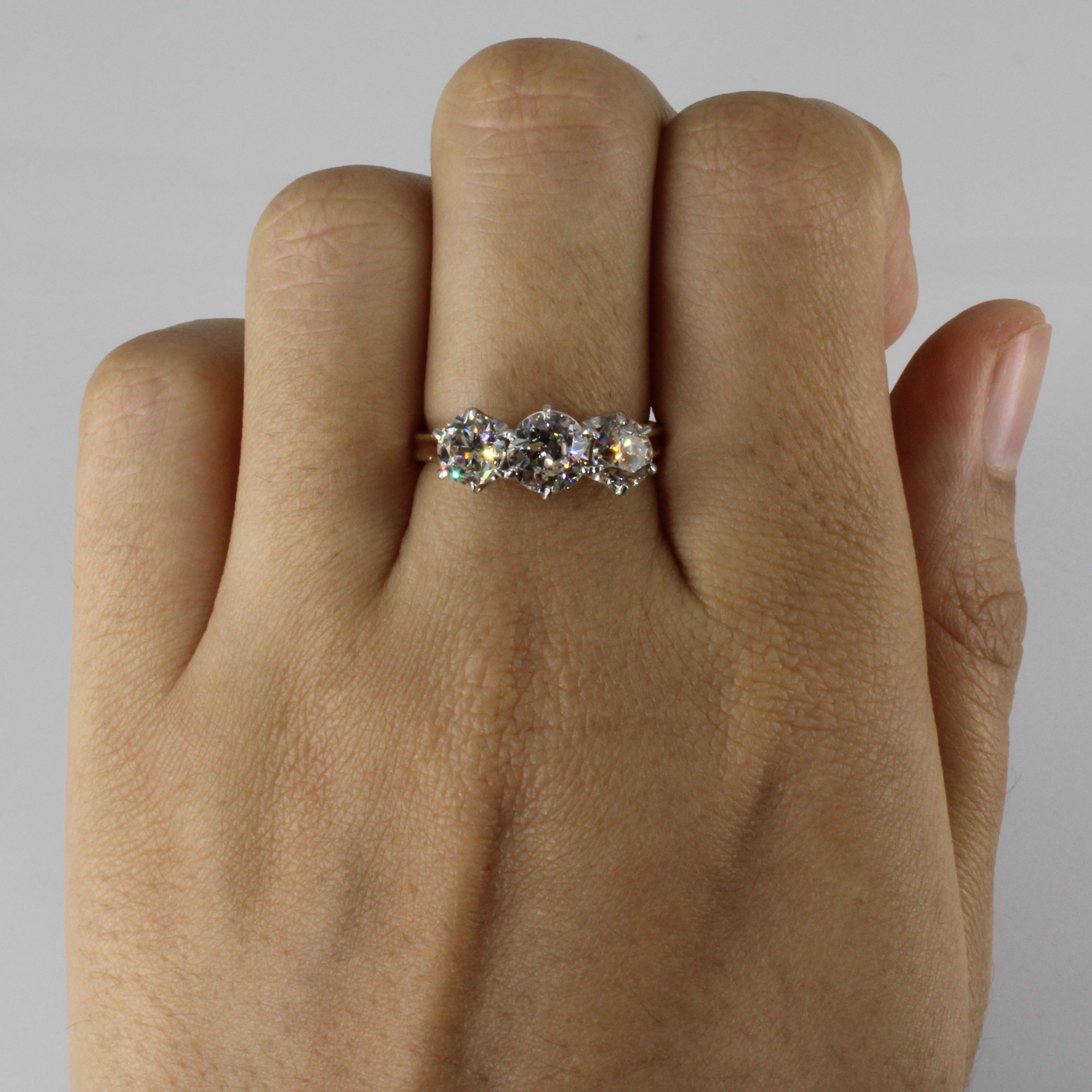 Bague vintage trois diamants | 2,09 ct au total | Taille 6,25 | 
