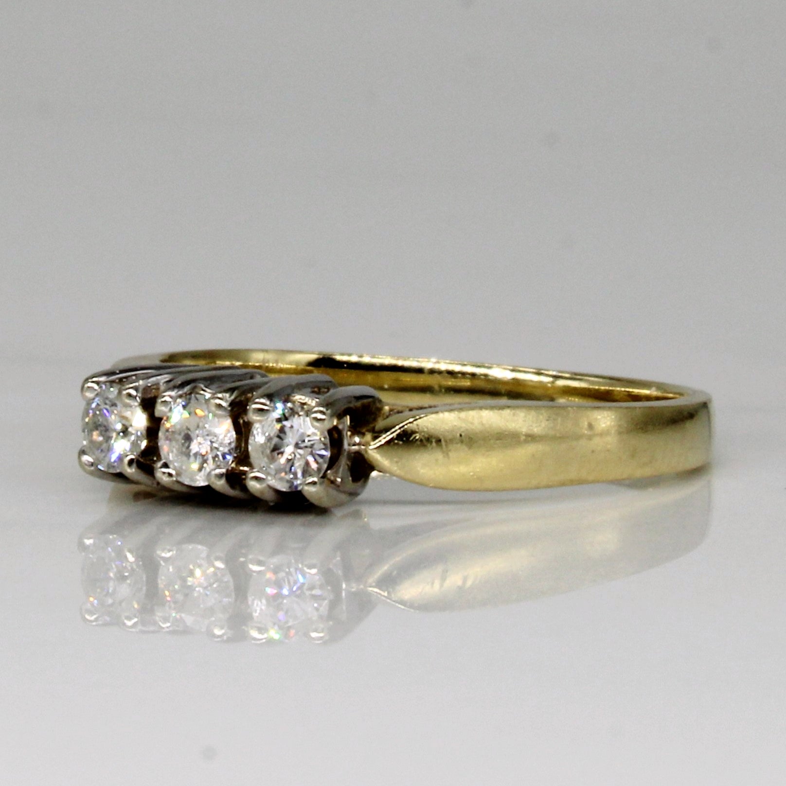 High Set Diamond Three Stone Ring | 0.25ctw | SZ 7.25 |