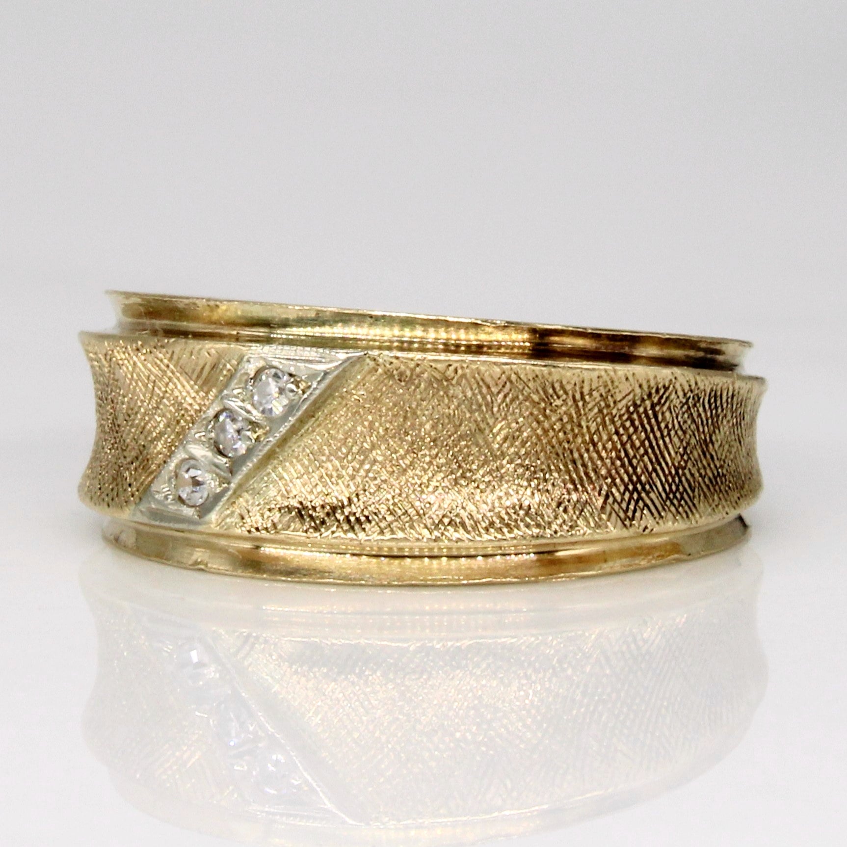 Diamond Ring | 0.03ctw | SZ 6 |