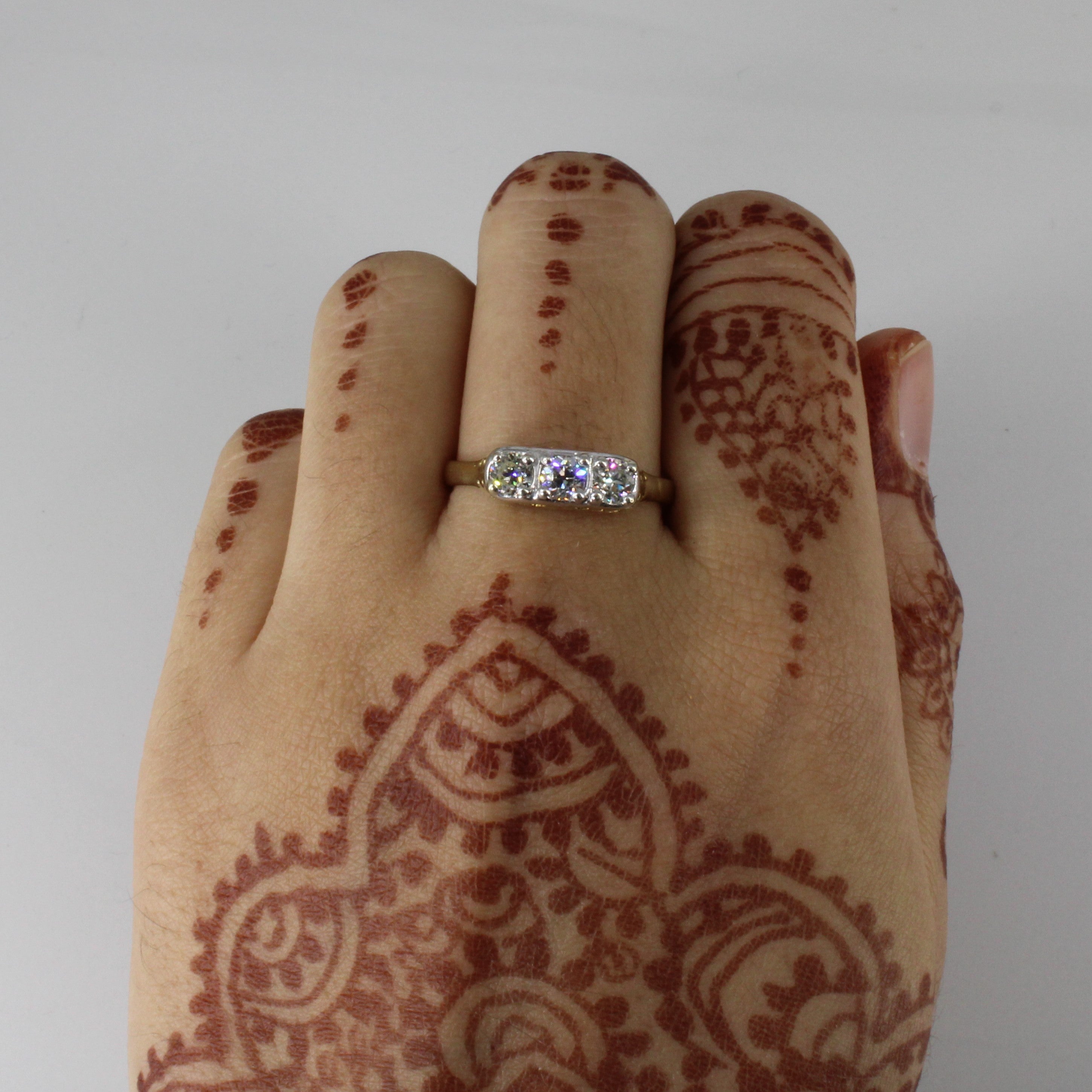 Three Stone Diamond Vintage Ring | 0.79ctw | SZ 9 |