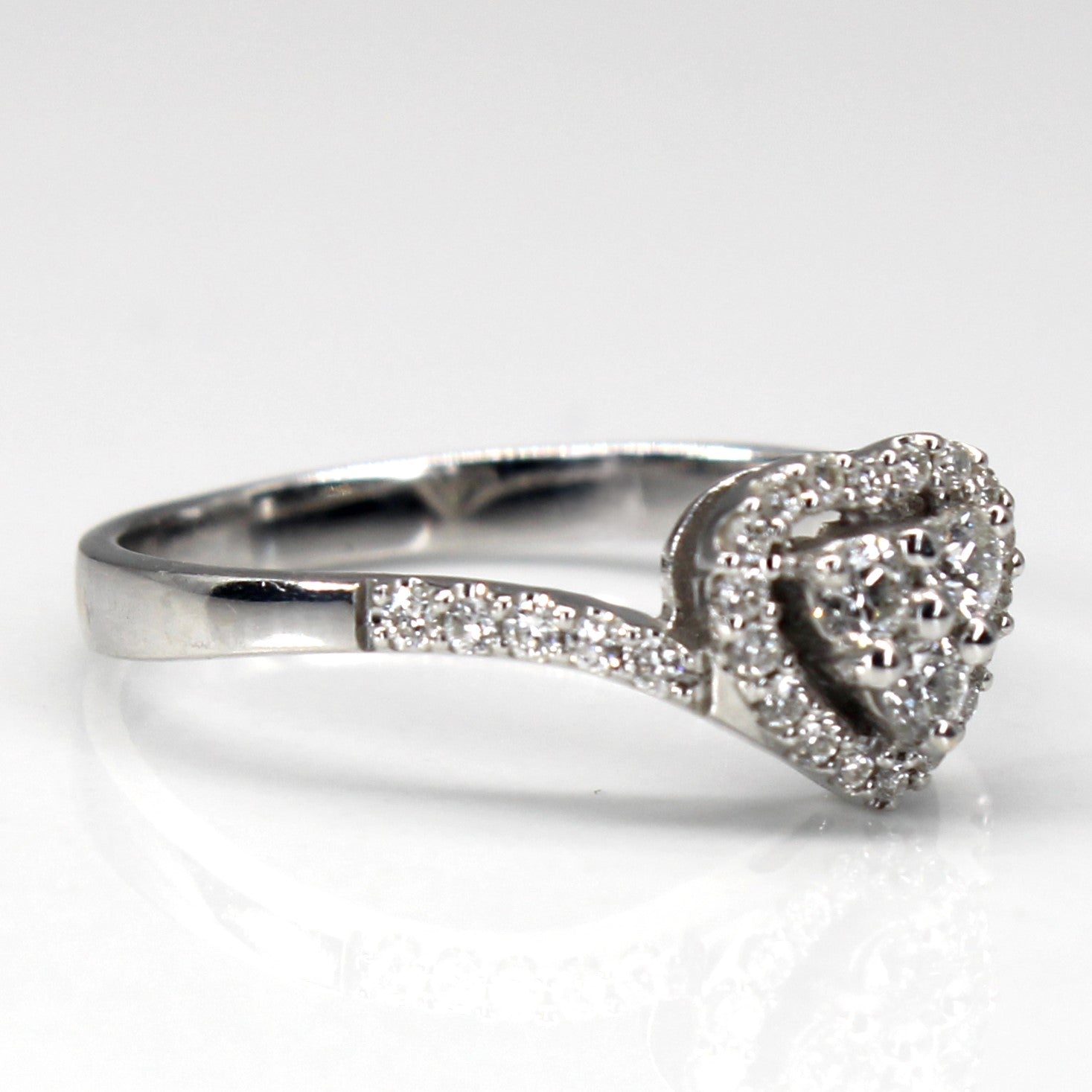 Heart Design Cluster Diamond Ring | 0.26ctw | SZ 7.5 |