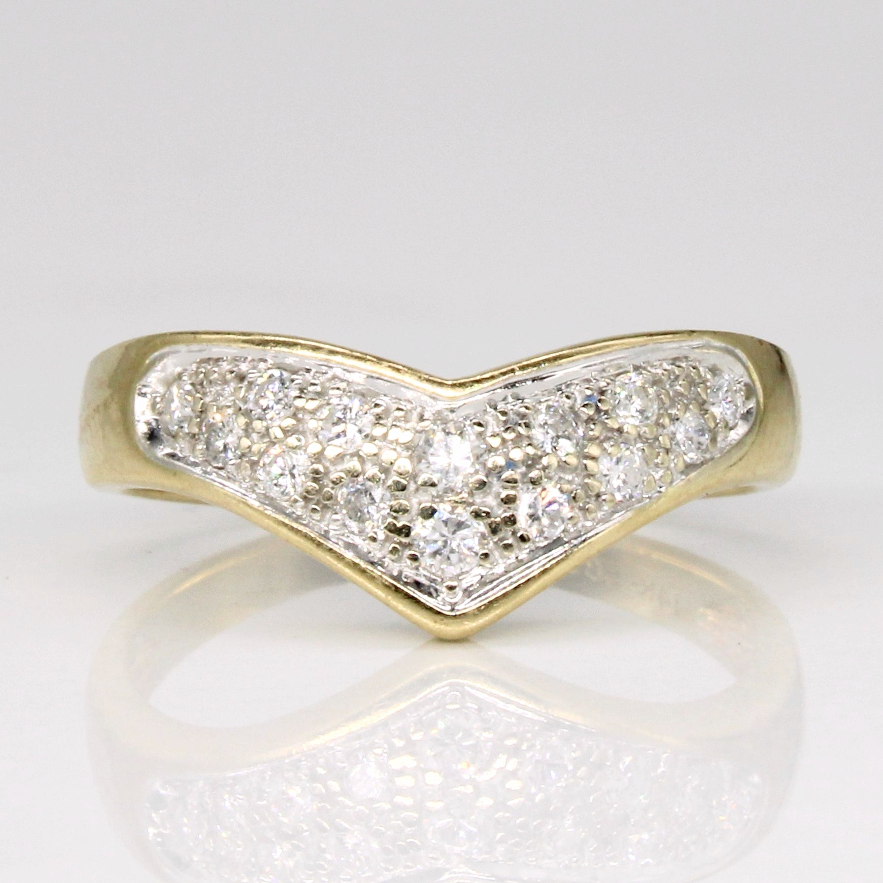 Diamond Chevron Ring | 0.20ctw | SZ 6.25 |