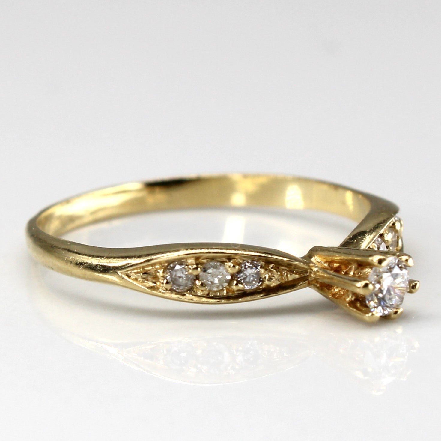 Solitaire with Accents Diamond Ring | 0.14ctw | SZ 6.5 |