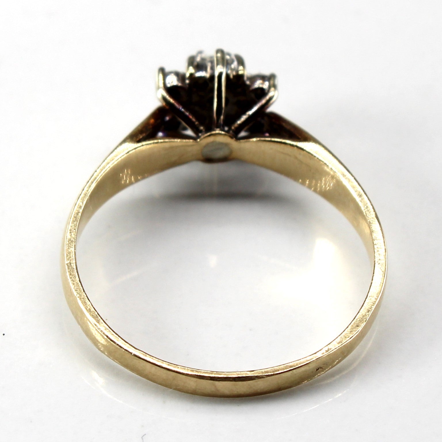 Cluster Diamond Ring | 0.16ctw | SZ 5.75 |