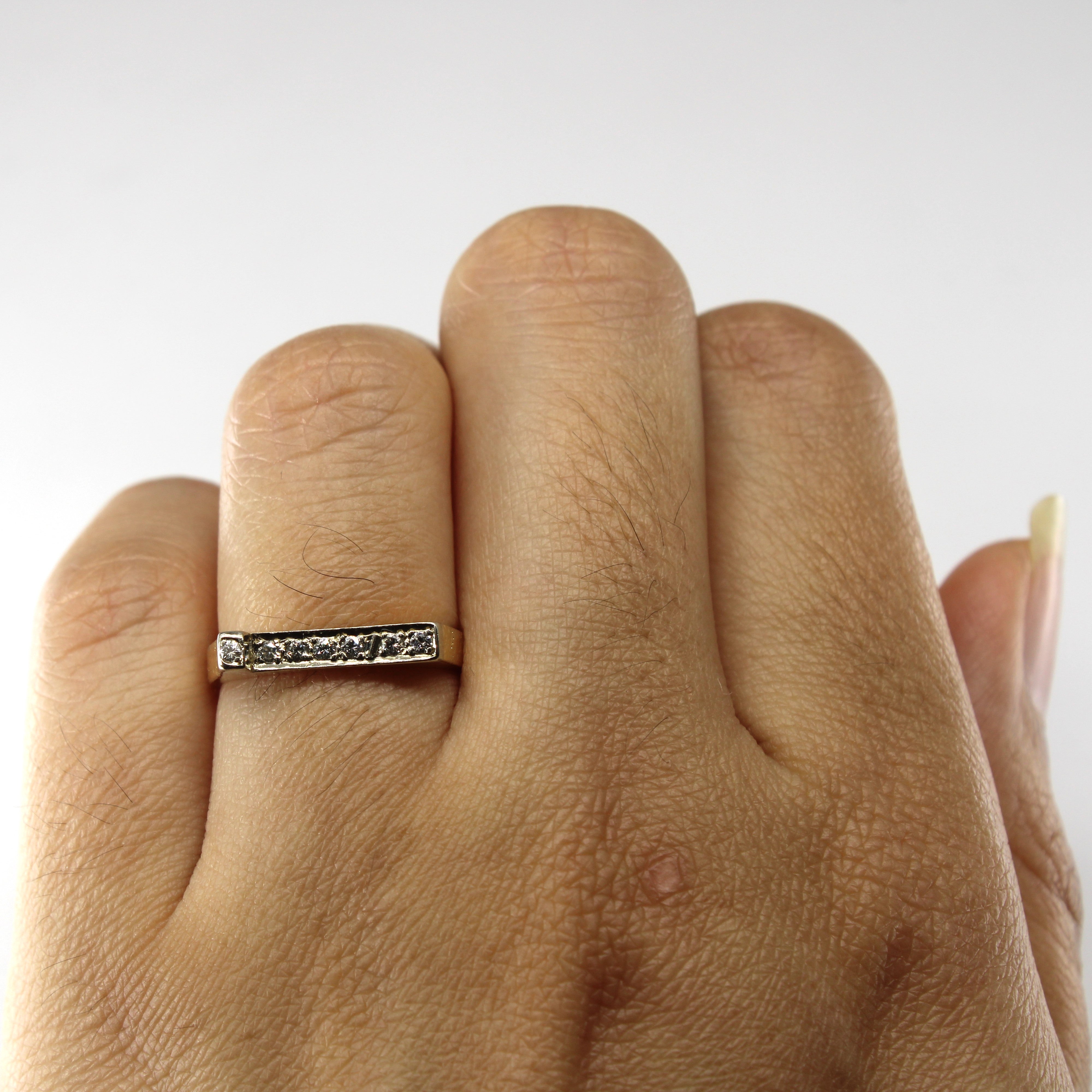 Seven Stone Diamond Ring | 0.14ctw | SZ 5.5 |